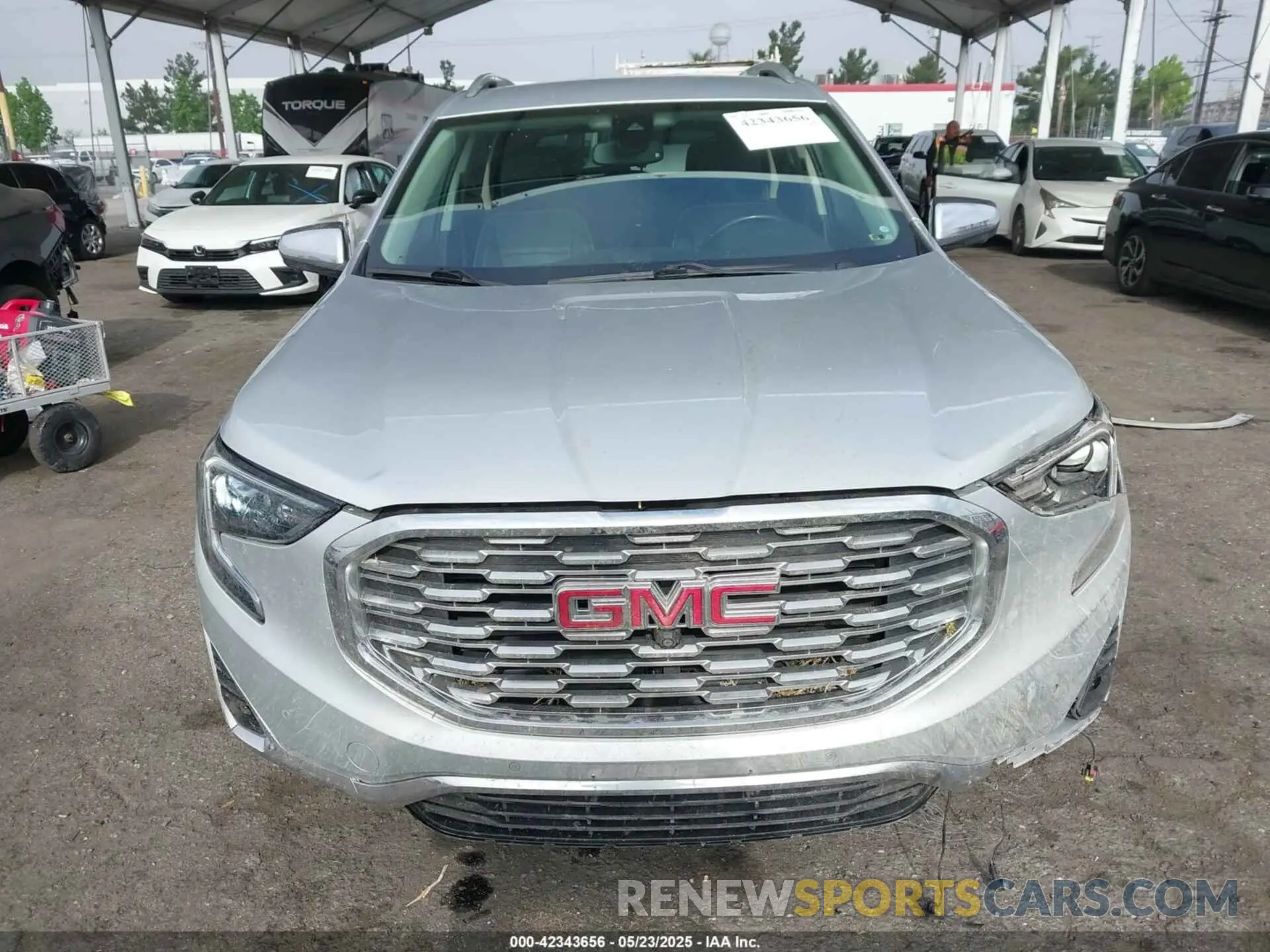 6 Photograph of a damaged car 3GKALXEX0LL294117 GMC TERRAIN 2020