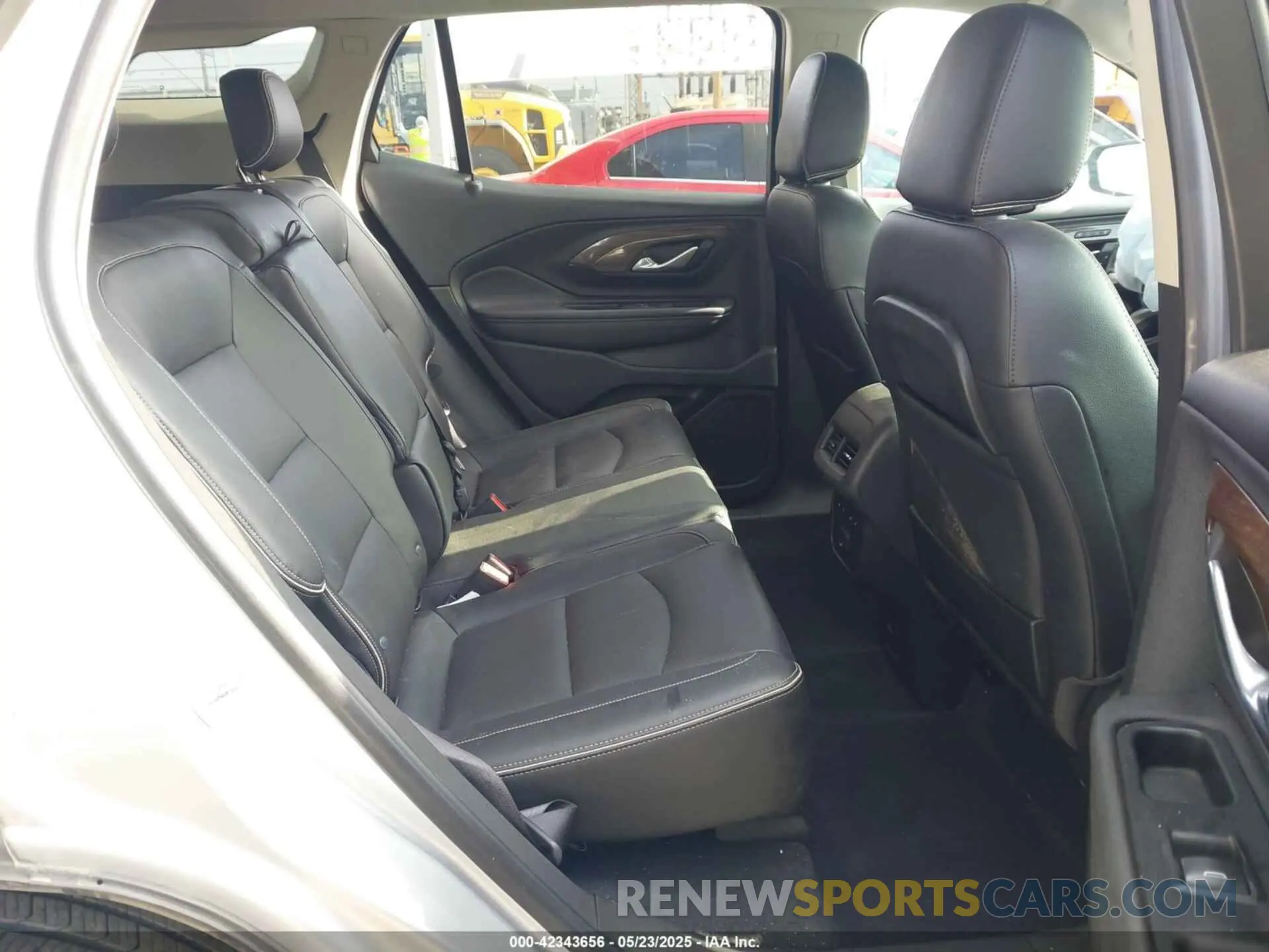 8 Photograph of a damaged car 3GKALXEX0LL294117 GMC TERRAIN 2020