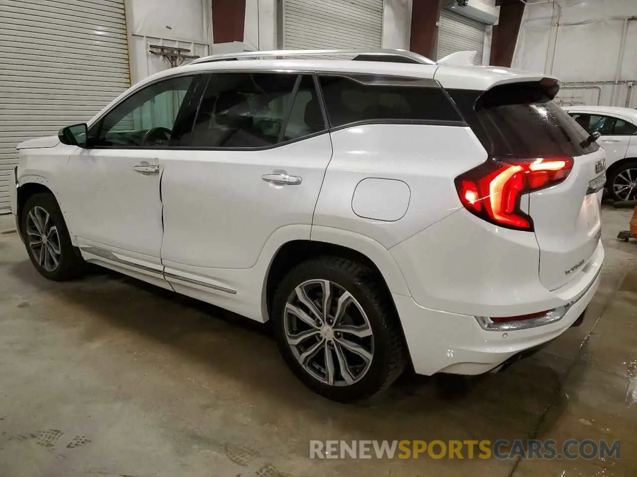 2 Photograph of a damaged car 3GKALXEX1LL343423 GMC TERRAIN 2020