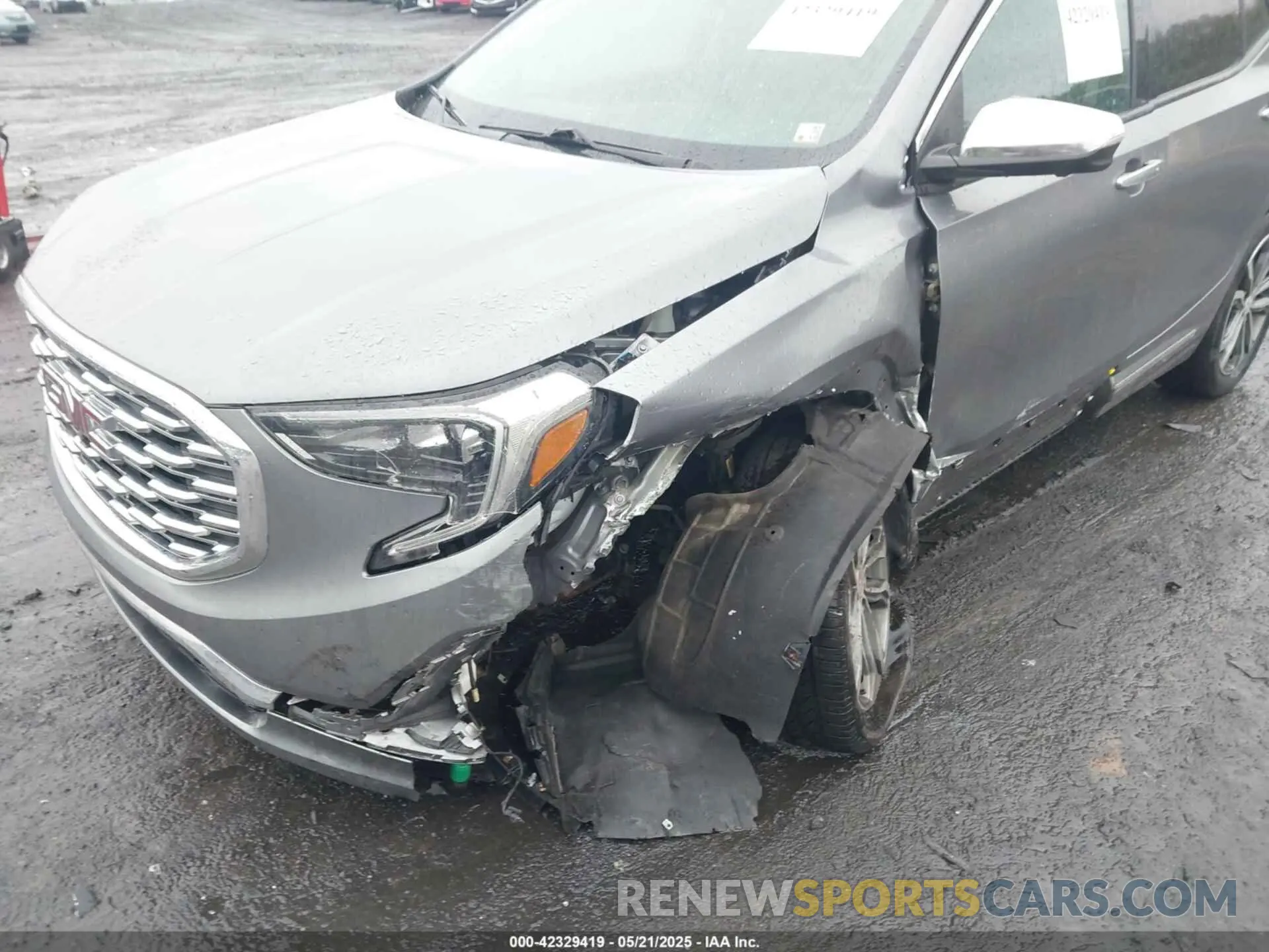 6 Photograph of a damaged car 3GKALXEX3LL183920 GMC TERRAIN 2020