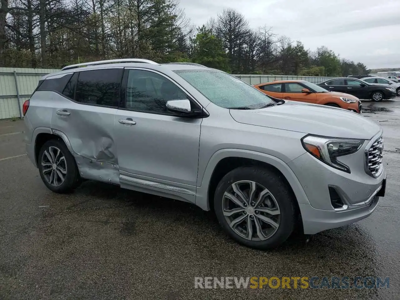 4 Photograph of a damaged car 3GKALXEX4LL221722 GMC TERRAIN 2020