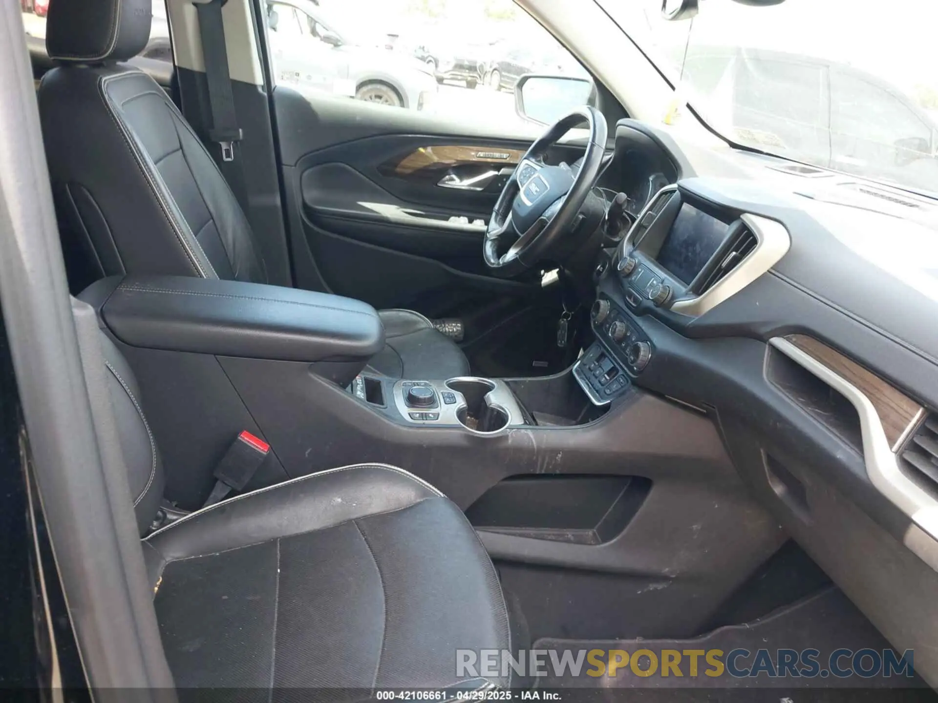 5 Photograph of a damaged car 3GKALXEX4LL305359 GMC TERRAIN 2020