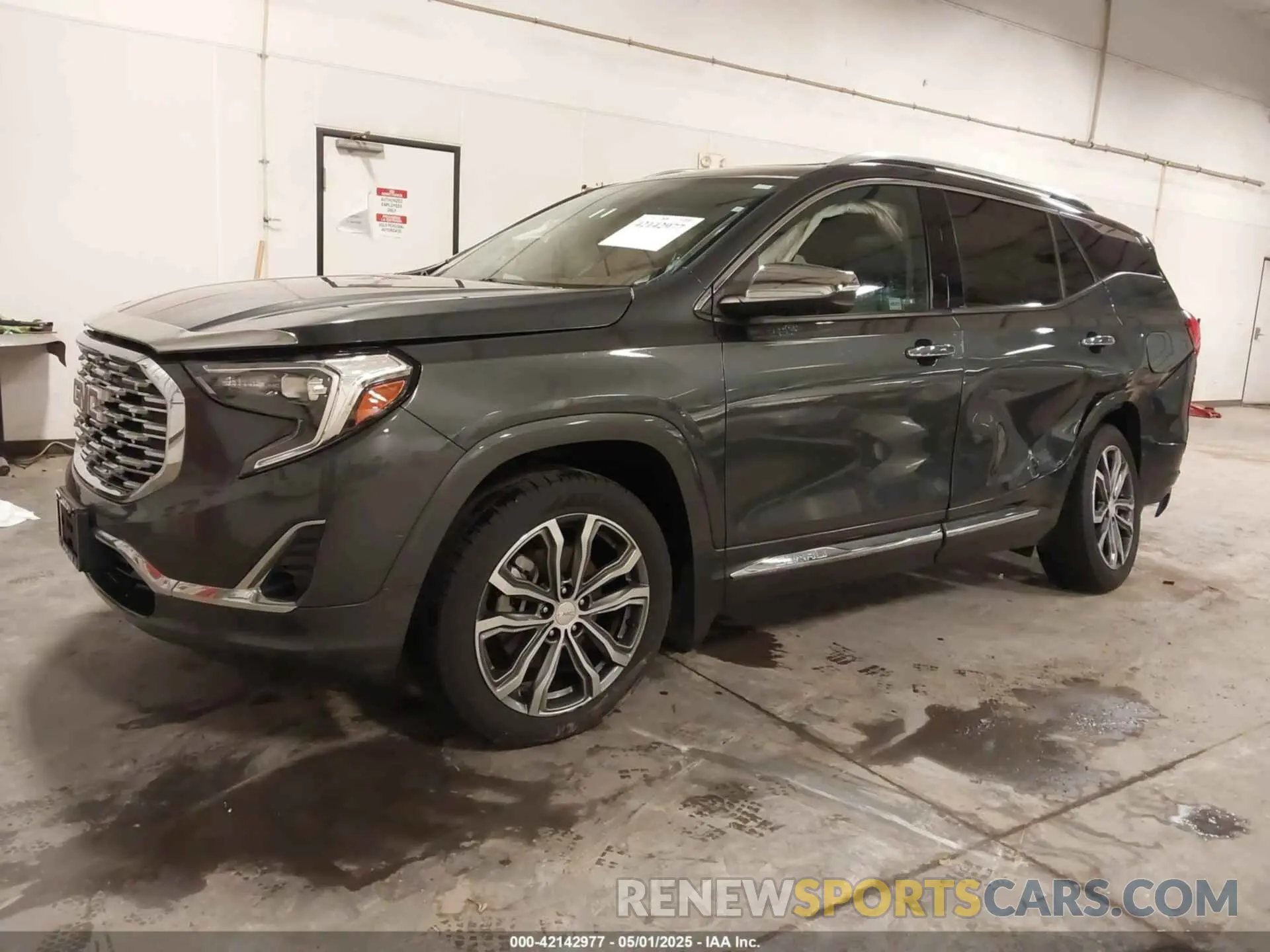 2 Photograph of a damaged car 3GKALXEX6LL182552 GMC TERRAIN 2020