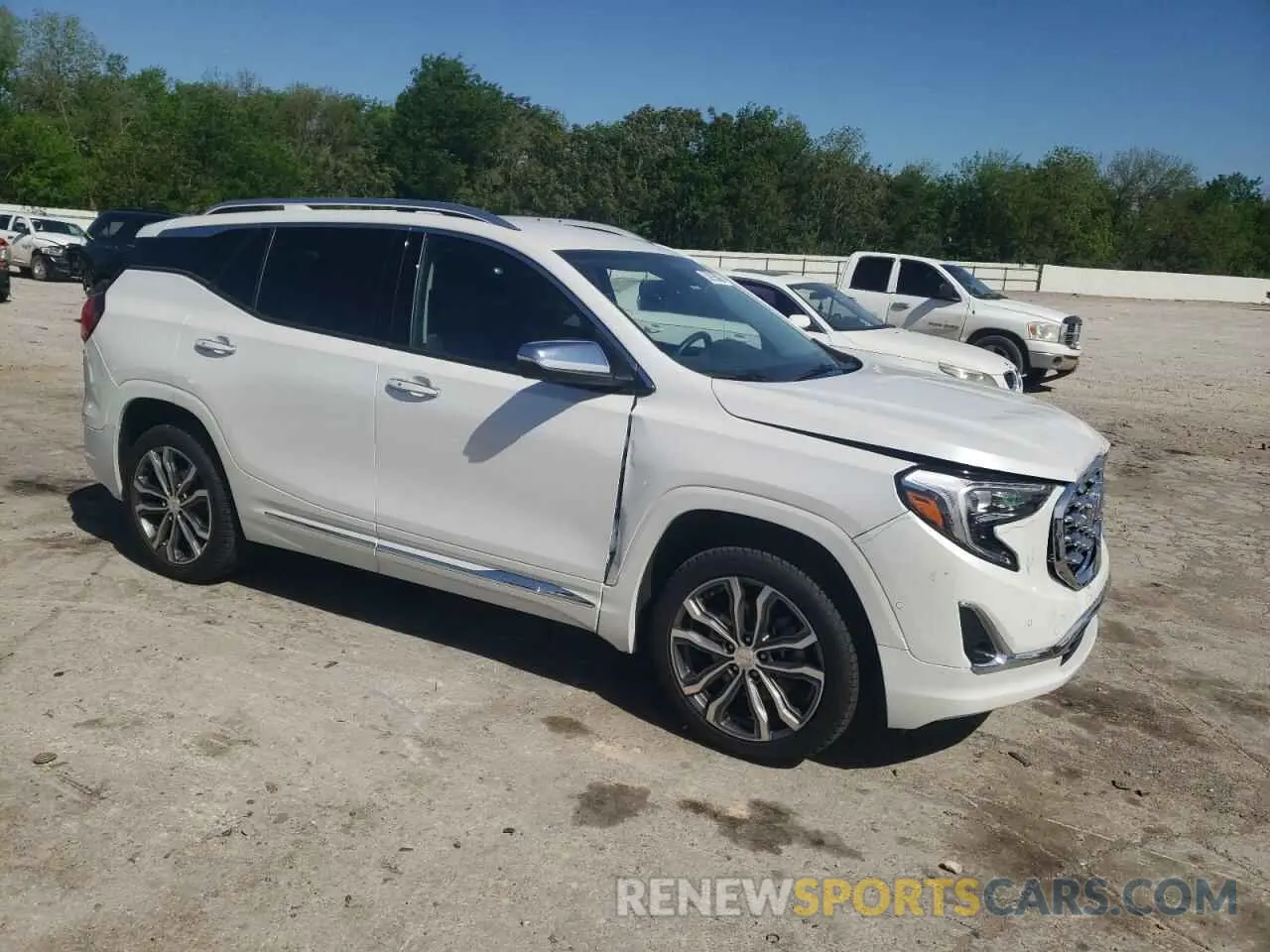 4 Photograph of a damaged car 3GKALXEX9LL281043 GMC TERRAIN 2020