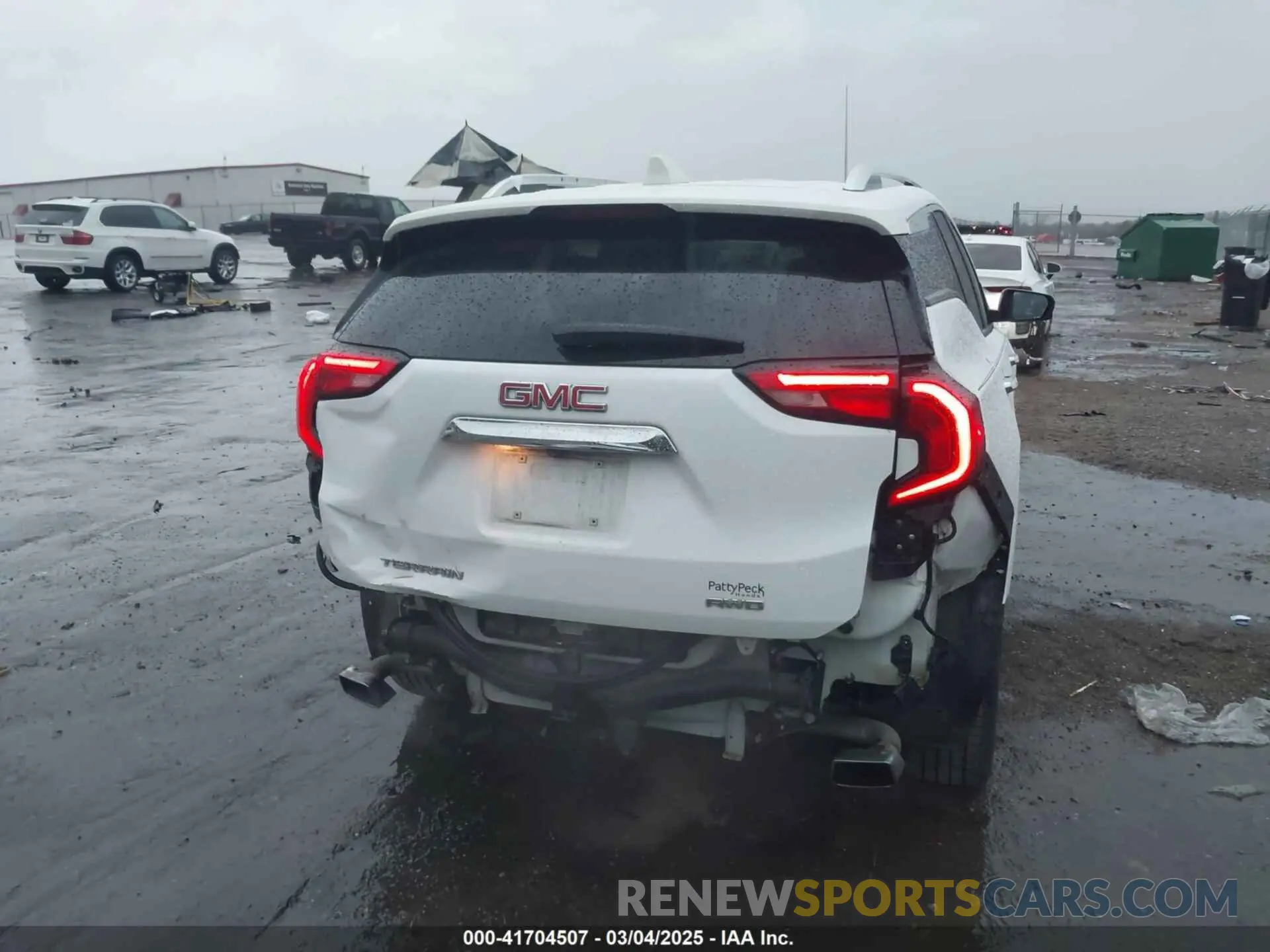 17 Photograph of a damaged car 3GKALXEX9LL288252 GMC TERRAIN 2020