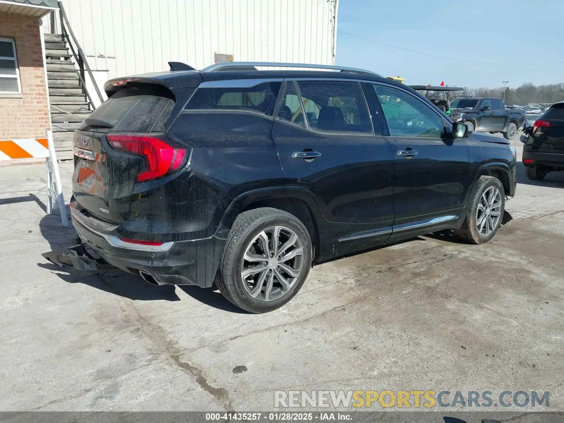 4 Photograph of a damaged car 3GKALXEXXLL142250 GMC TERRAIN 2020