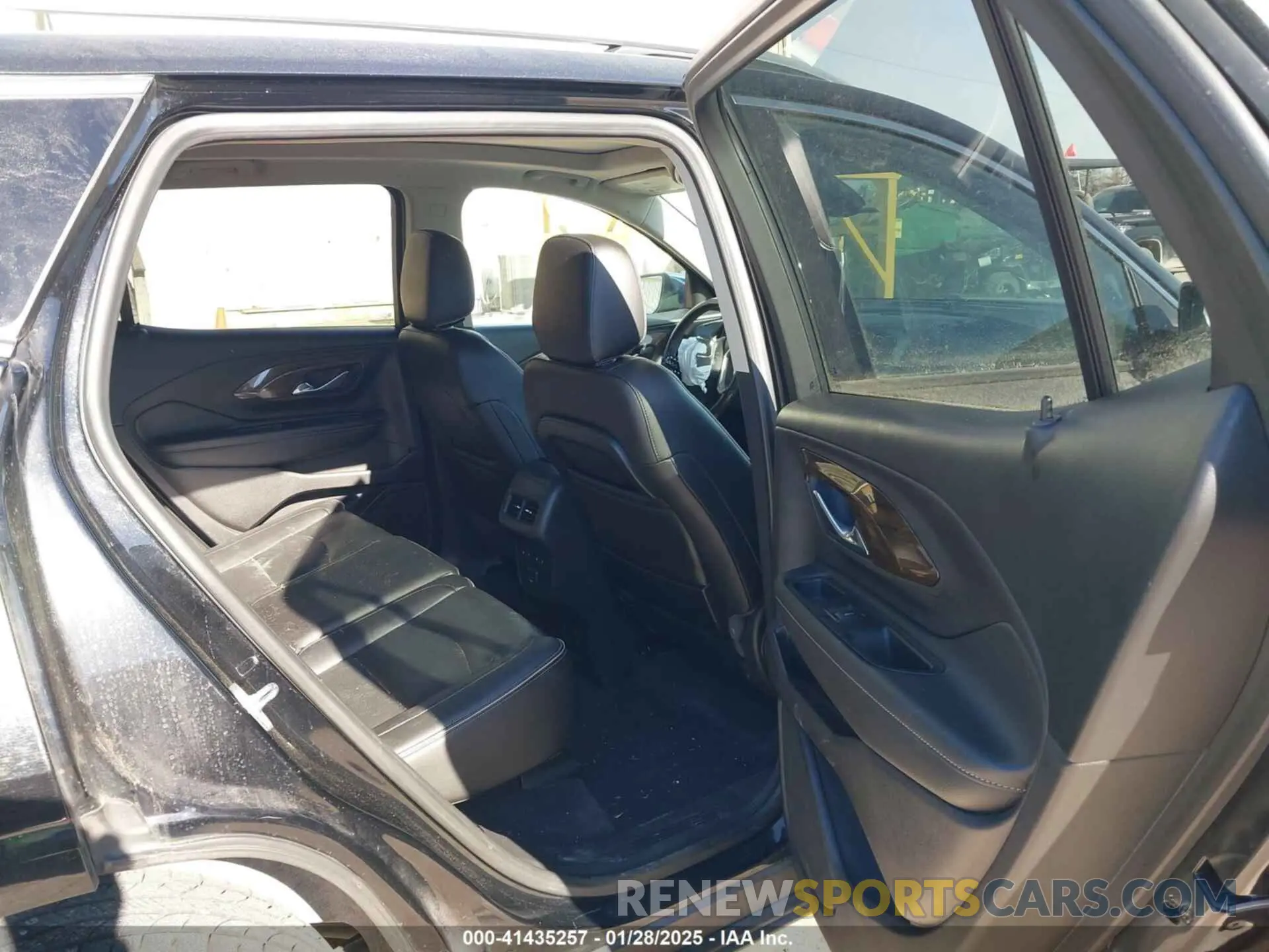 8 Photograph of a damaged car 3GKALXEXXLL142250 GMC TERRAIN 2020