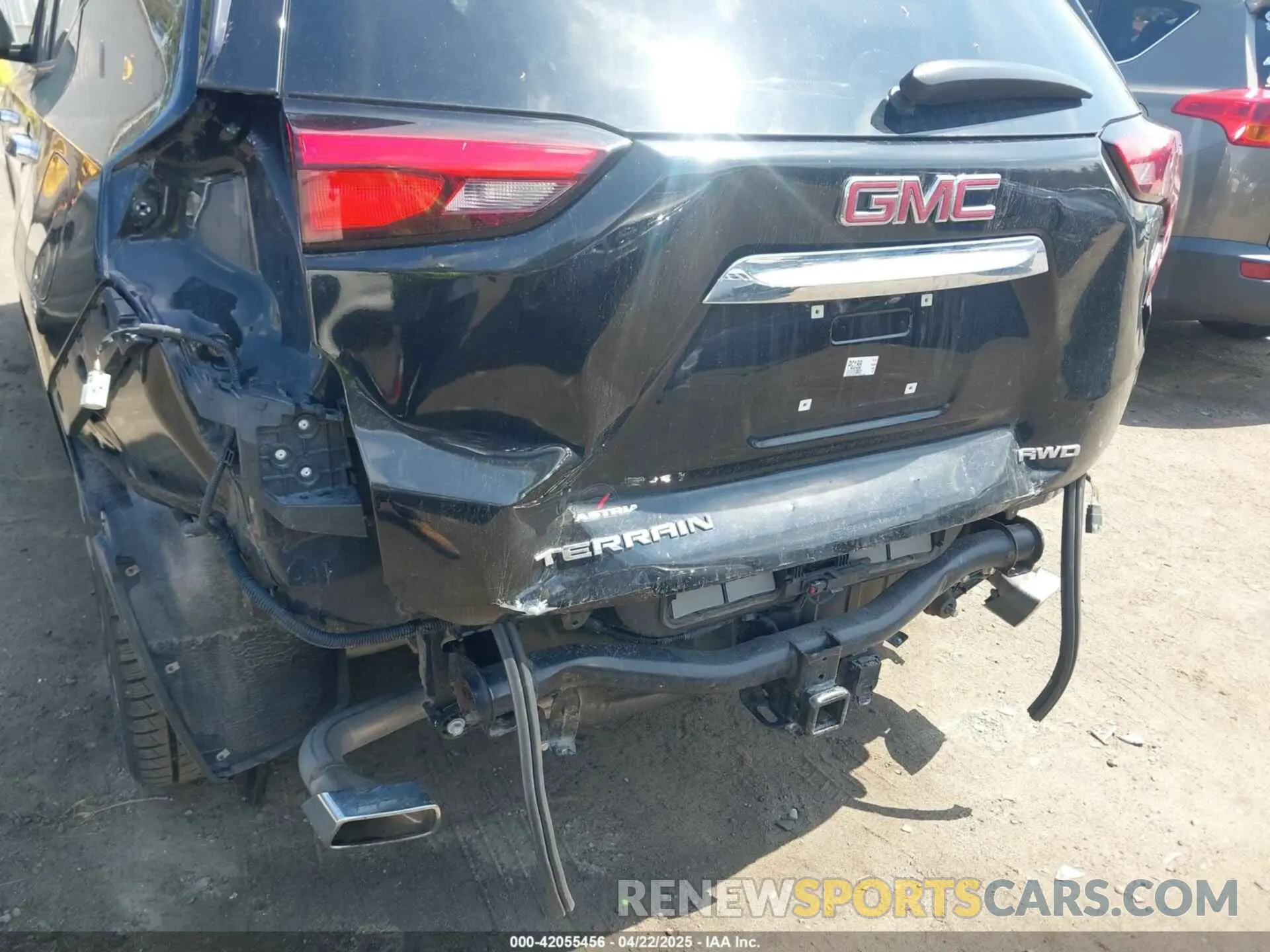 6 Photograph of a damaged car 3GKALXEXXLL230148 GMC TERRAIN 2020