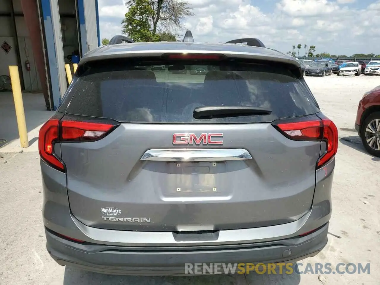 6 Photograph of a damaged car 3GKALMEV0ML357375 GMC TERRAIN 2021
