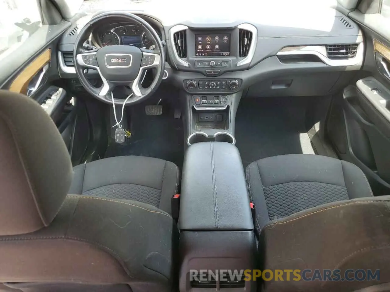 8 Photograph of a damaged car 3GKALMEV0ML357375 GMC TERRAIN 2021