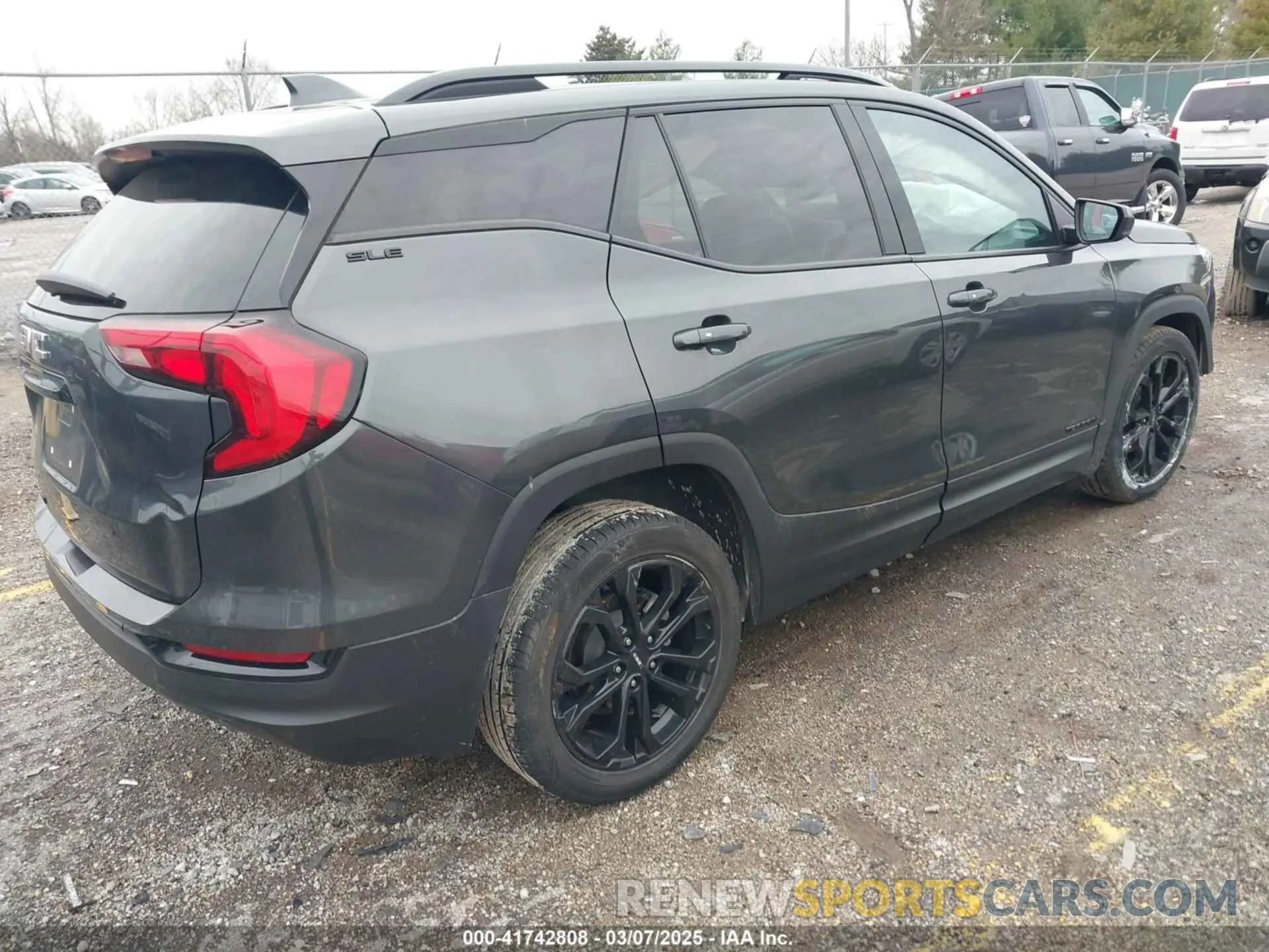 4 Photograph of a damaged car 3GKALMEV0ML373933 GMC TERRAIN 2021