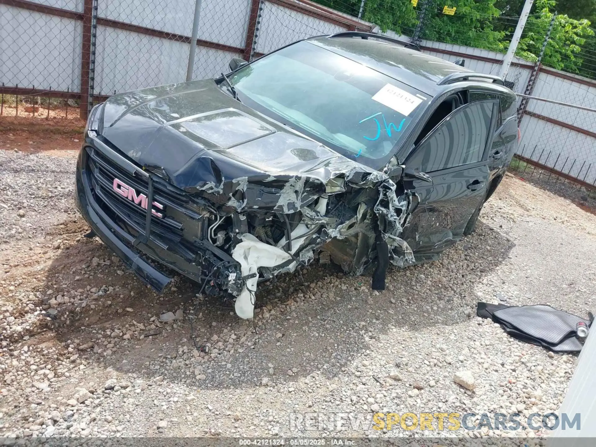2 Photograph of a damaged car 3GKALMEV1ML307942 GMC TERRAIN 2021