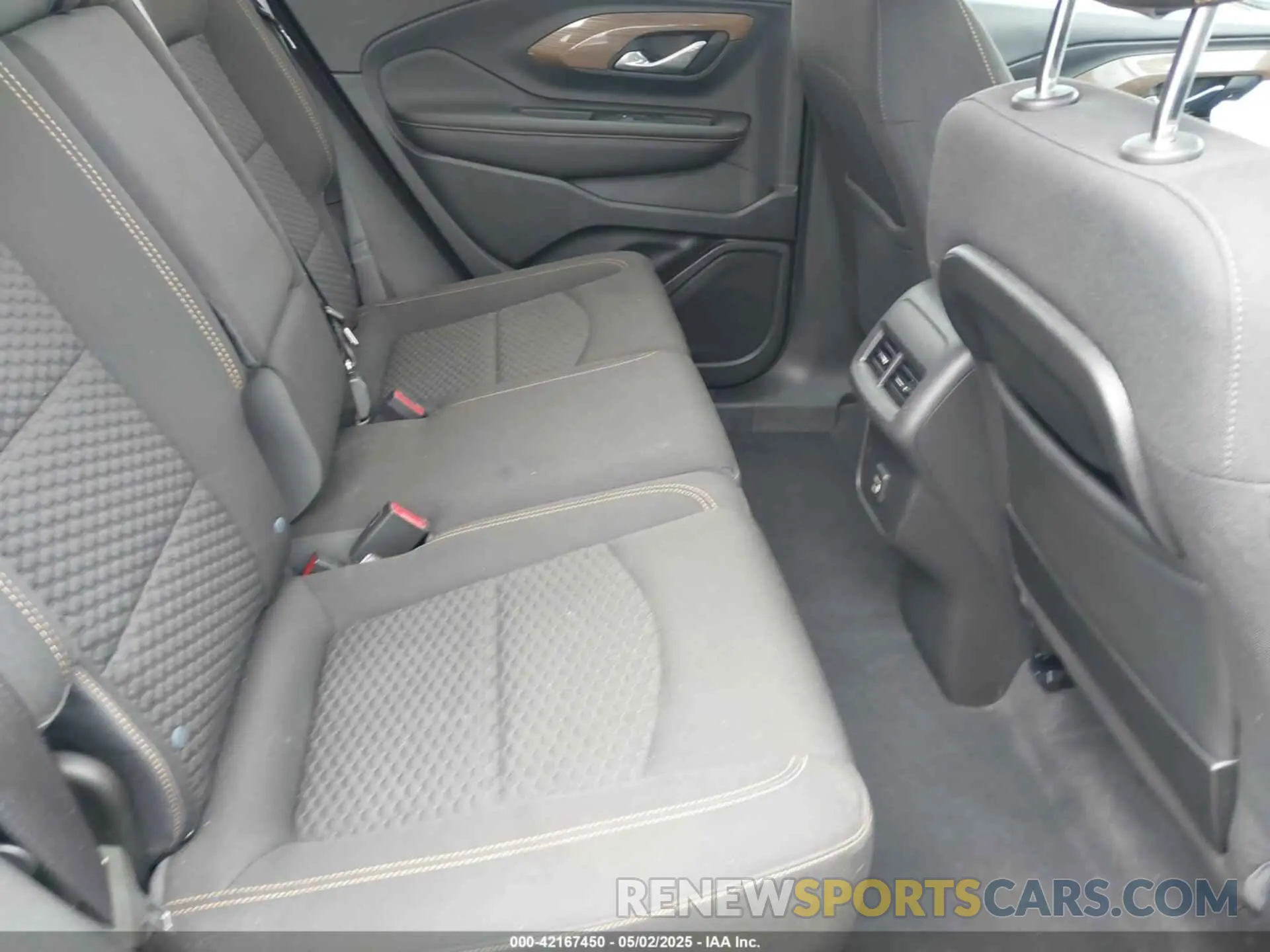 8 Photograph of a damaged car 3GKALMEV2ML363310 GMC TERRAIN 2021