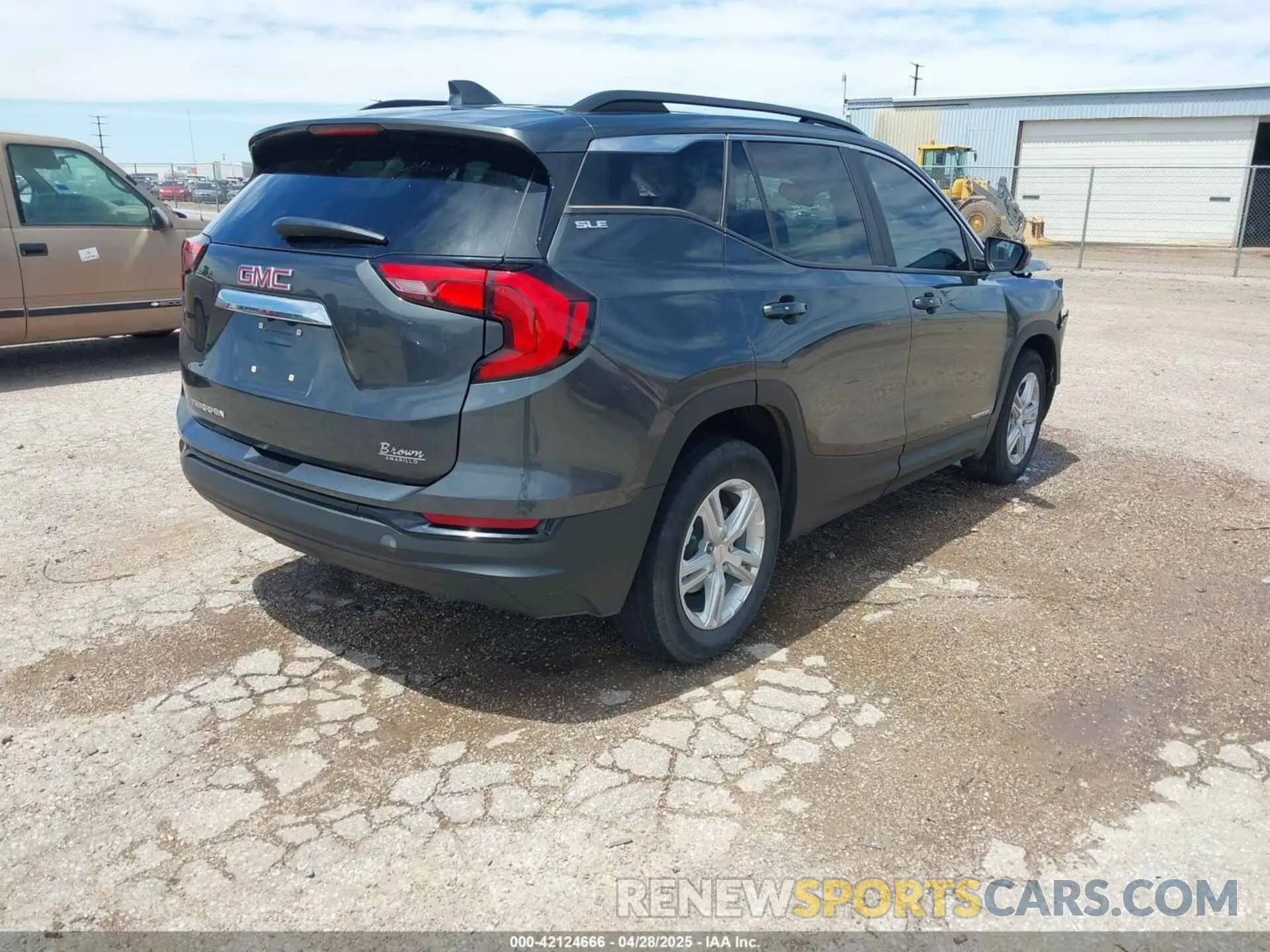 4 Photograph of a damaged car 3GKALMEV2ML384884 GMC TERRAIN 2021