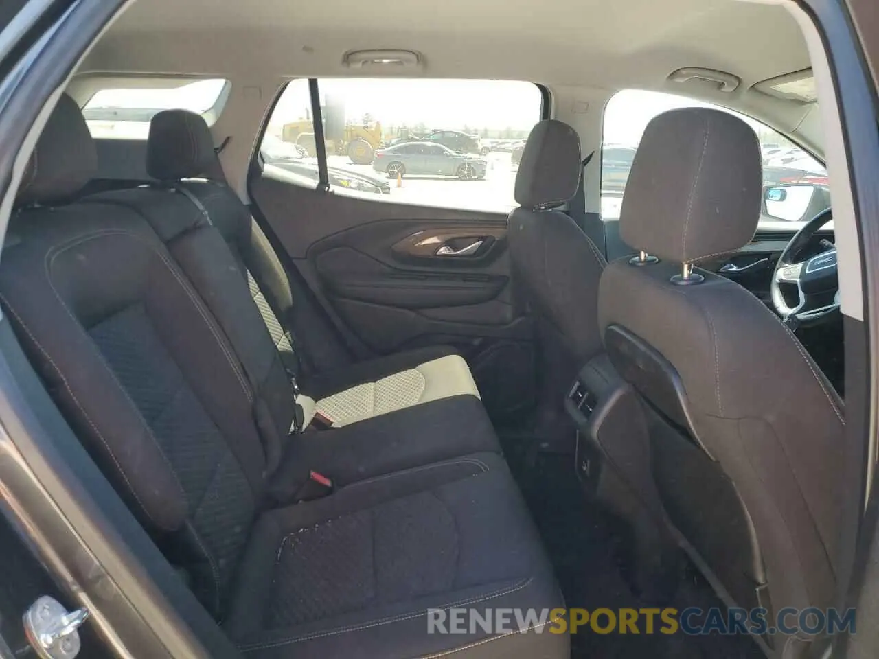 11 Photograph of a damaged car 3GKALMEV3ML374526 GMC TERRAIN 2021