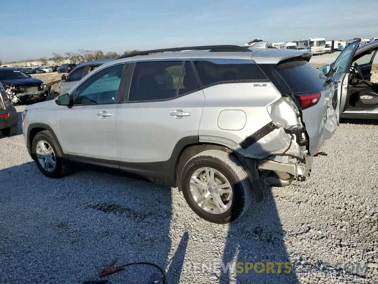 2 Photograph of a damaged car 3GKALMEV5ML353483 GMC TERRAIN 2021