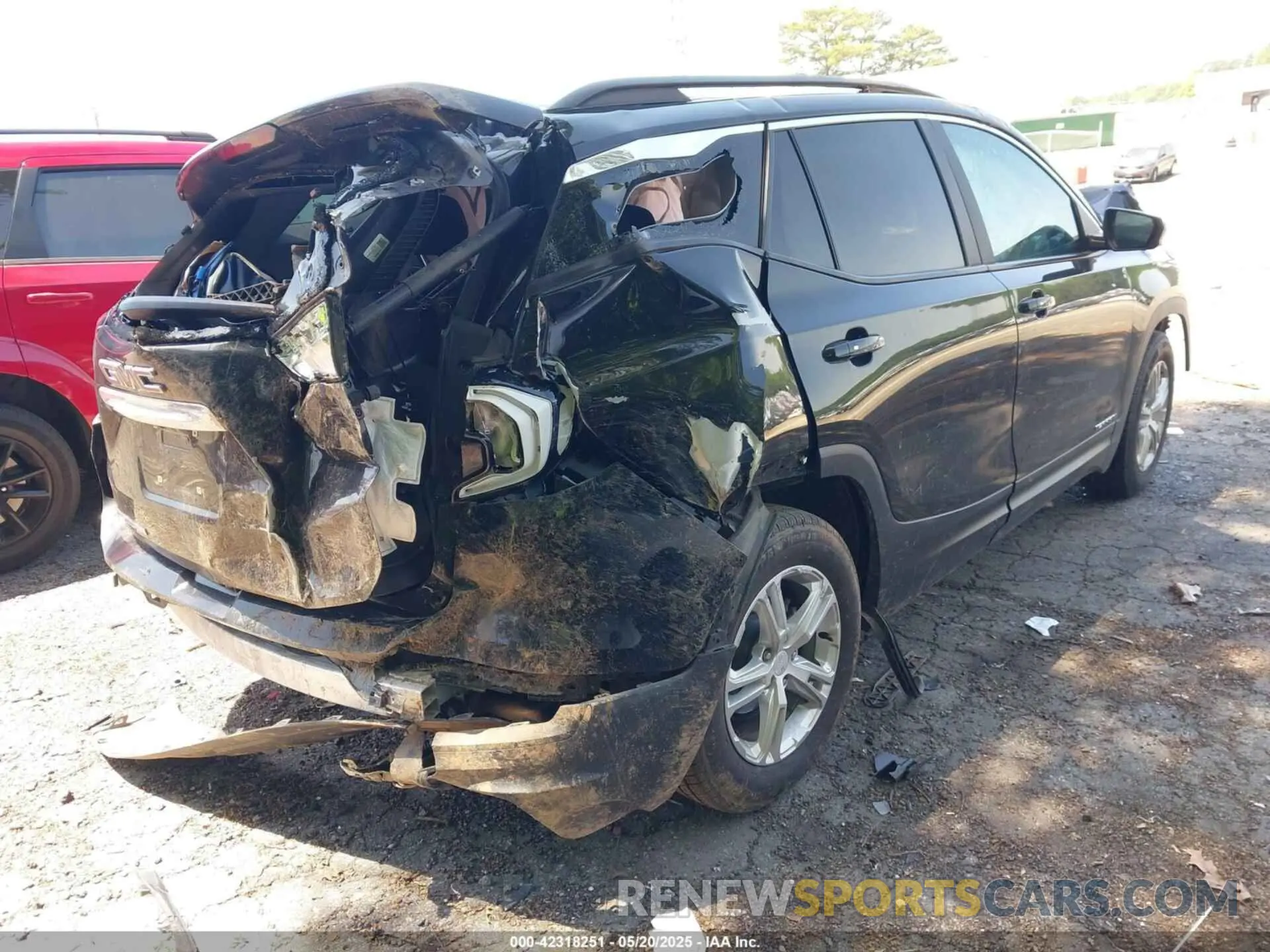 4 Photograph of a damaged car 3GKALMEV5ML397905 GMC TERRAIN 2021