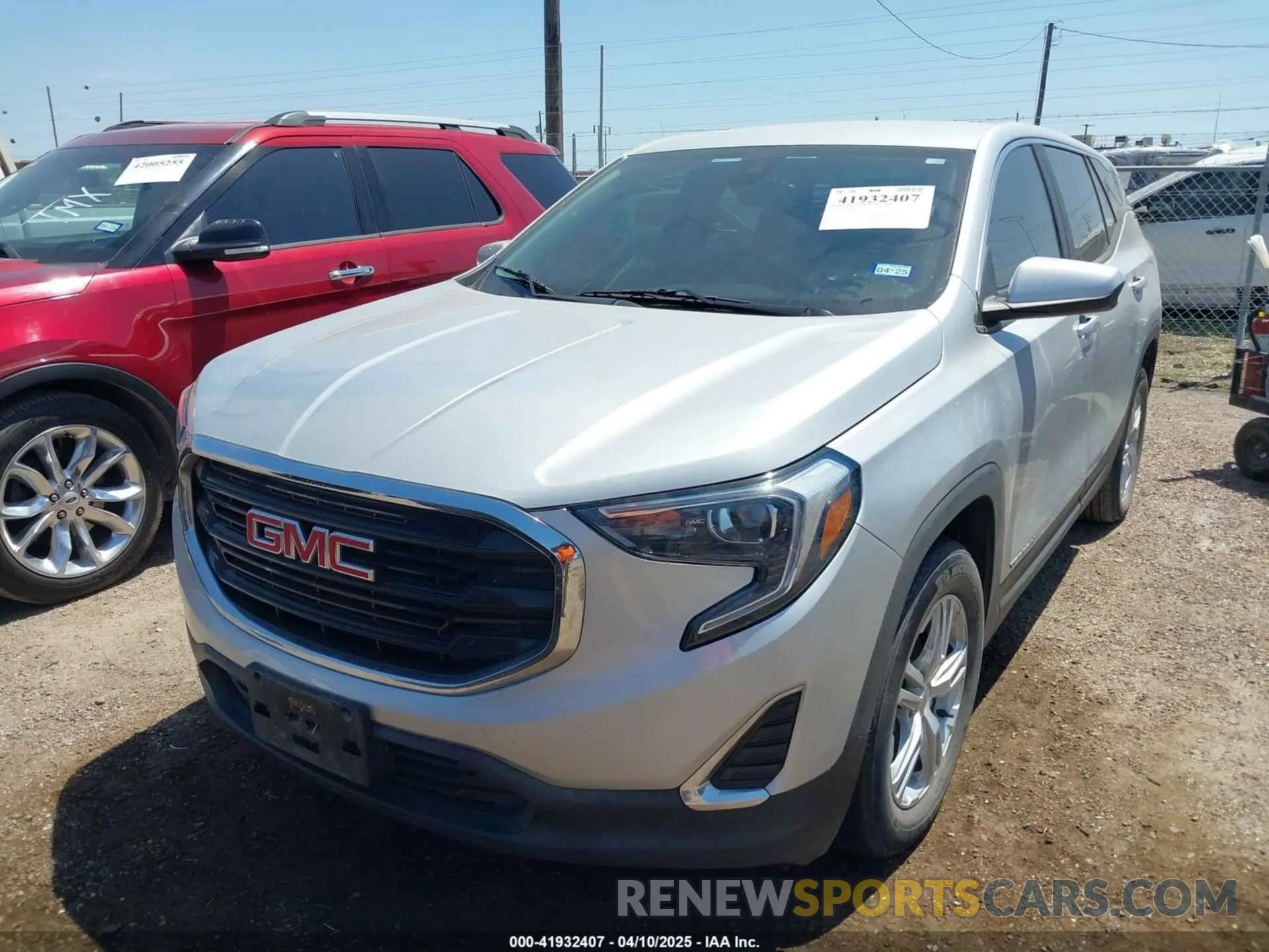 2 Photograph of a damaged car 3GKALMEV6ML331458 GMC TERRAIN 2021