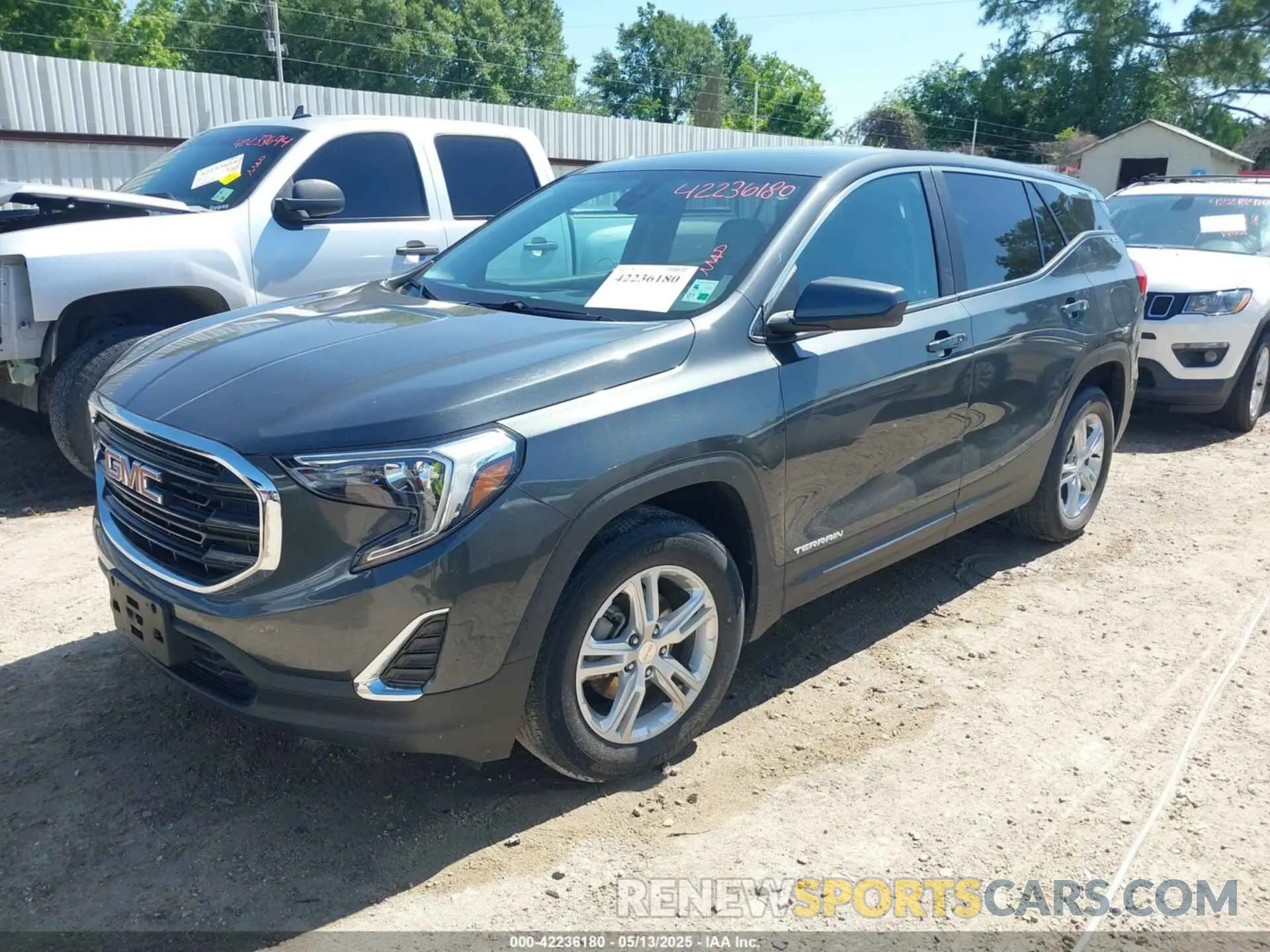 2 Photograph of a damaged car 3GKALMEV7ML320002 GMC TERRAIN 2021