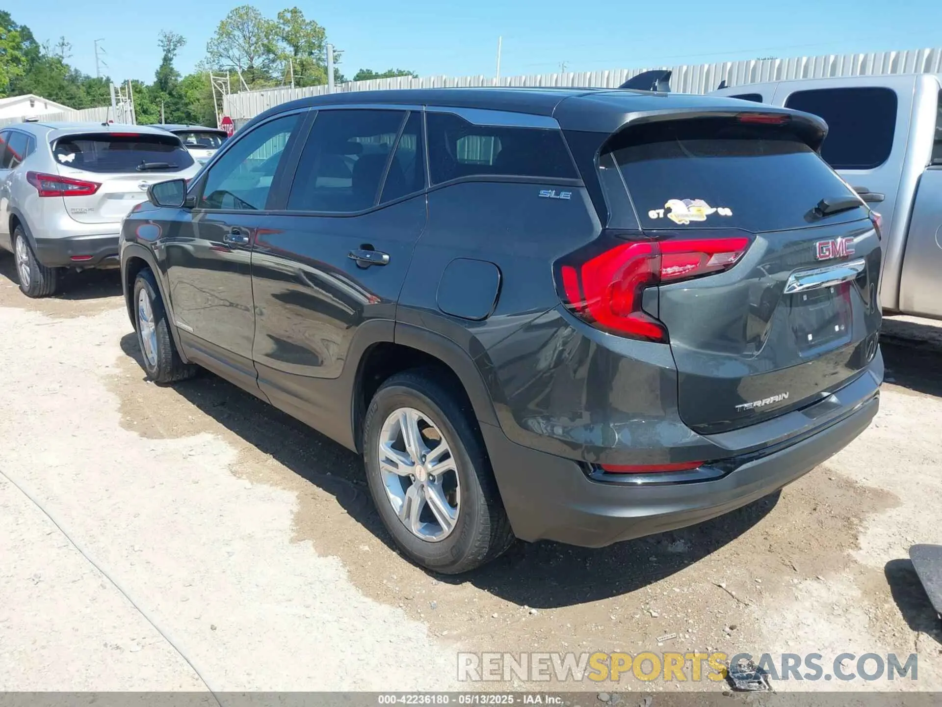 3 Photograph of a damaged car 3GKALMEV7ML320002 GMC TERRAIN 2021