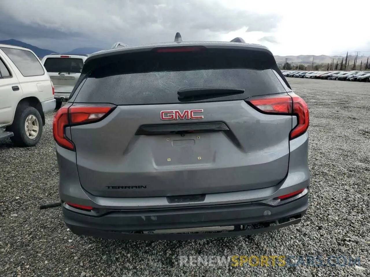6 Photograph of a damaged car 3GKALMEV7ML362606 GMC TERRAIN 2021
