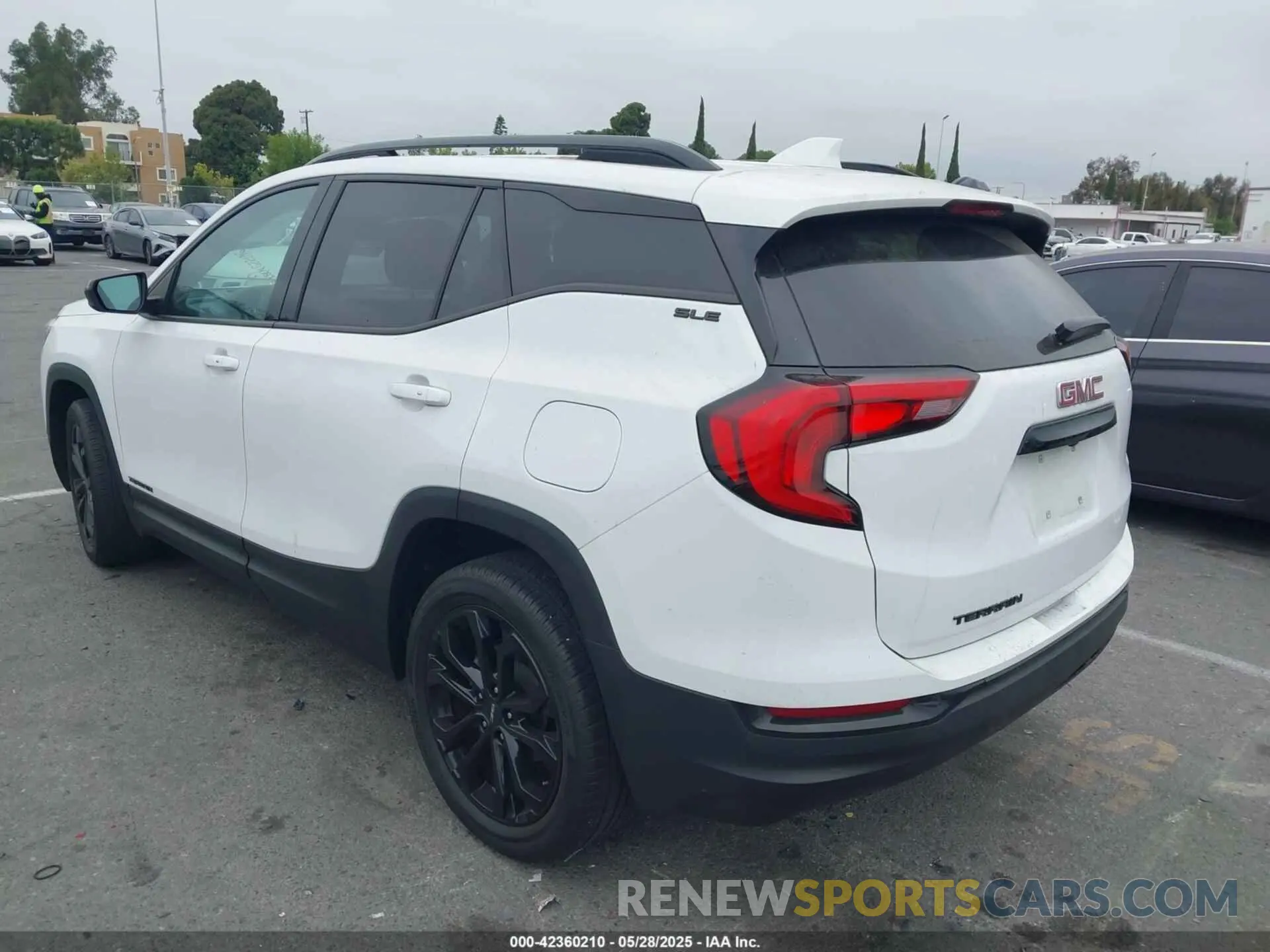 3 Photograph of a damaged car 3GKALMEV7ML386100 GMC TERRAIN 2021