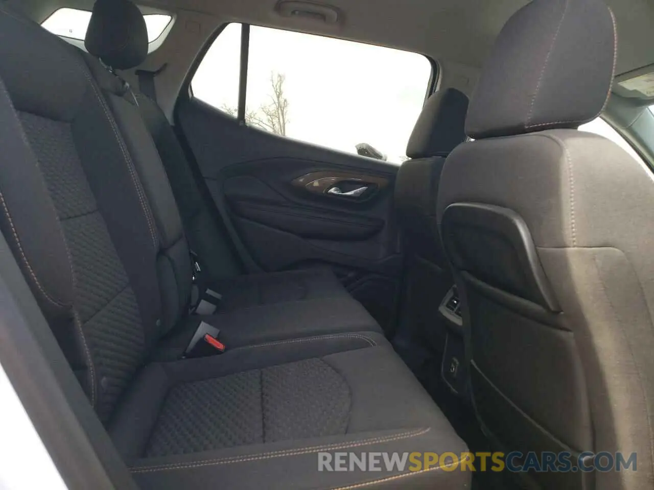 11 Photograph of a damaged car 3GKALMEV7ML401016 GMC TERRAIN 2021