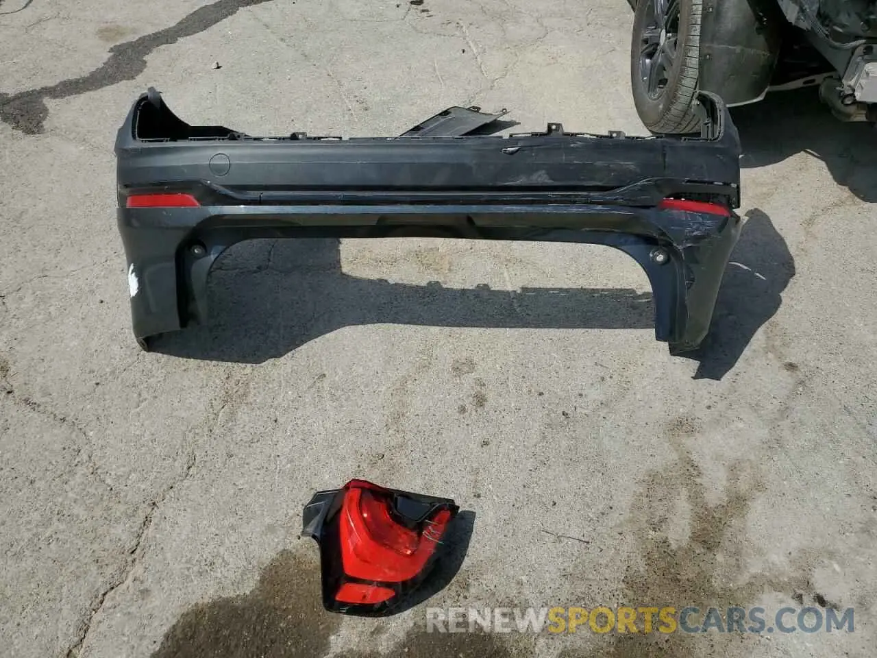 13 Photograph of a damaged car 3GKALMEV9ML332913 GMC TERRAIN 2021