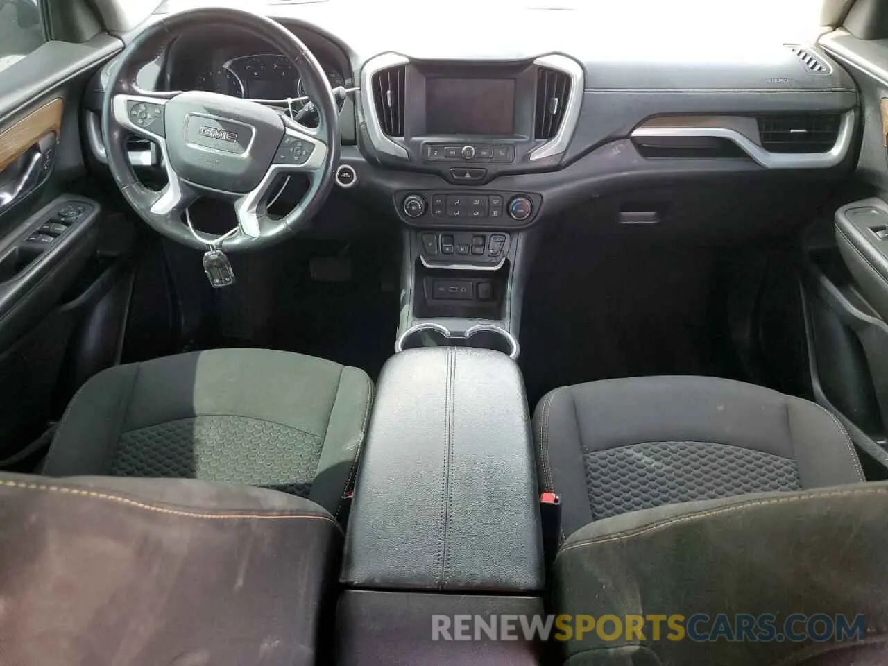 8 Photograph of a damaged car 3GKALMEV9ML332913 GMC TERRAIN 2021