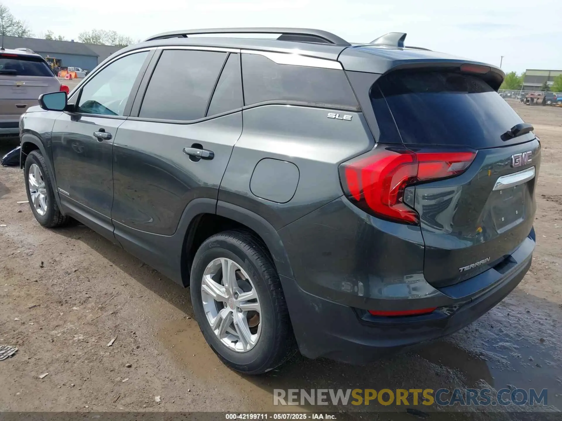 3 Photograph of a damaged car 3GKALMEVXML385622 GMC TERRAIN 2021