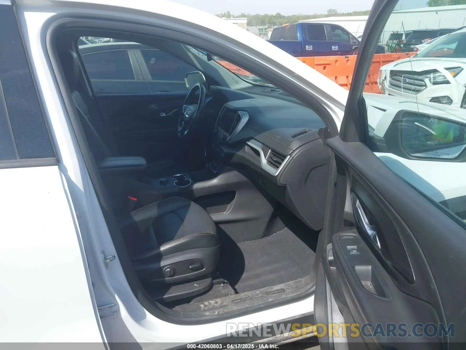 5 Photograph of a damaged car 3GKALPEV0ML313779 GMC TERRAIN 2021