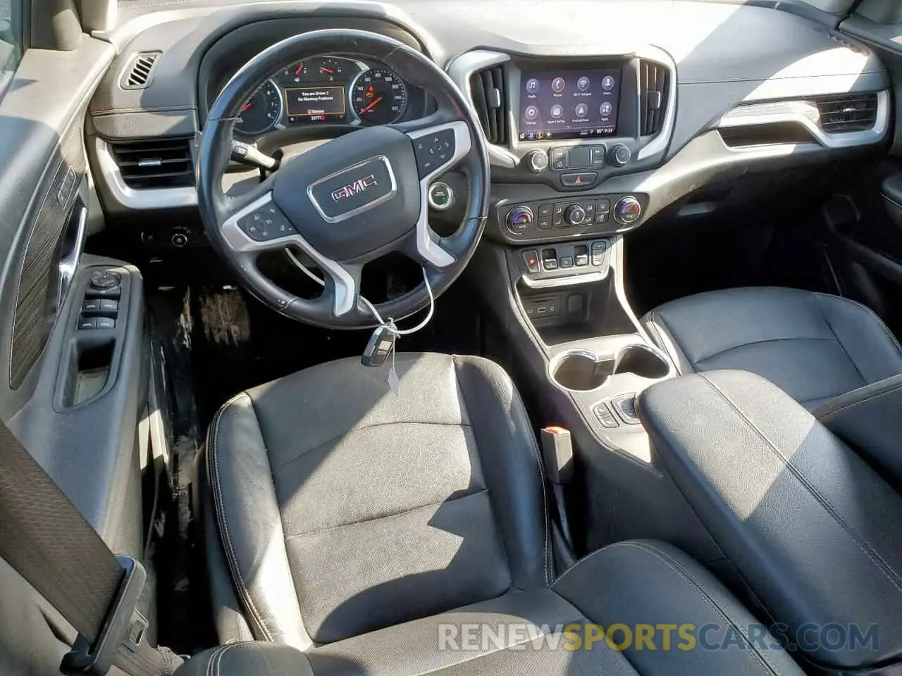 8 Photograph of a damaged car 3GKALPEV0ML384335 GMC TERRAIN 2021