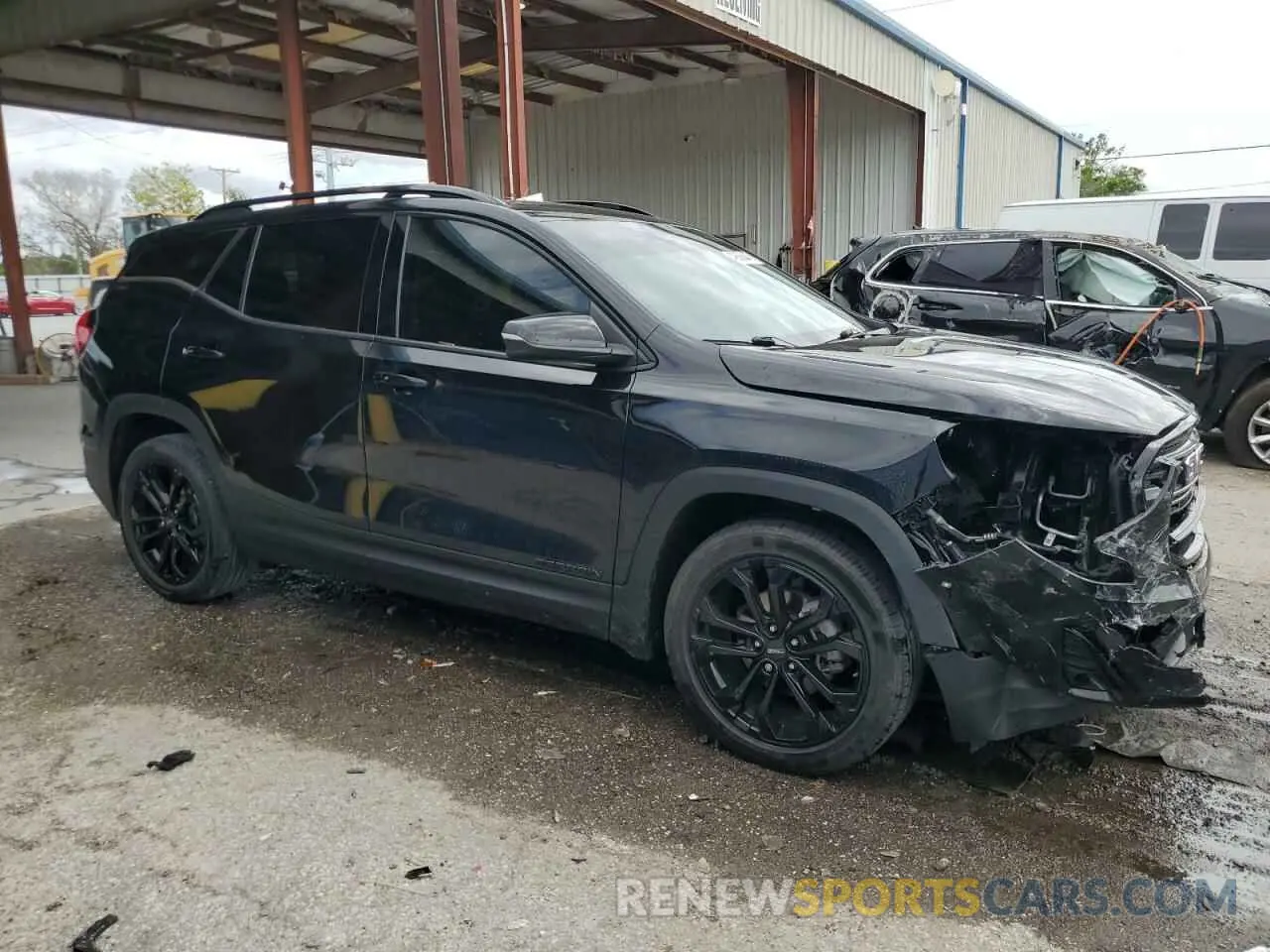 4 Photograph of a damaged car 3GKALPEV1ML383355 GMC TERRAIN 2021