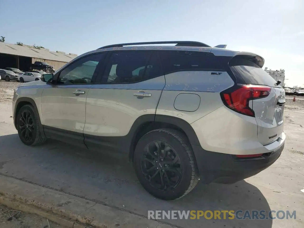 2 Photograph of a damaged car 3GKALPEV3ML363558 GMC TERRAIN 2021