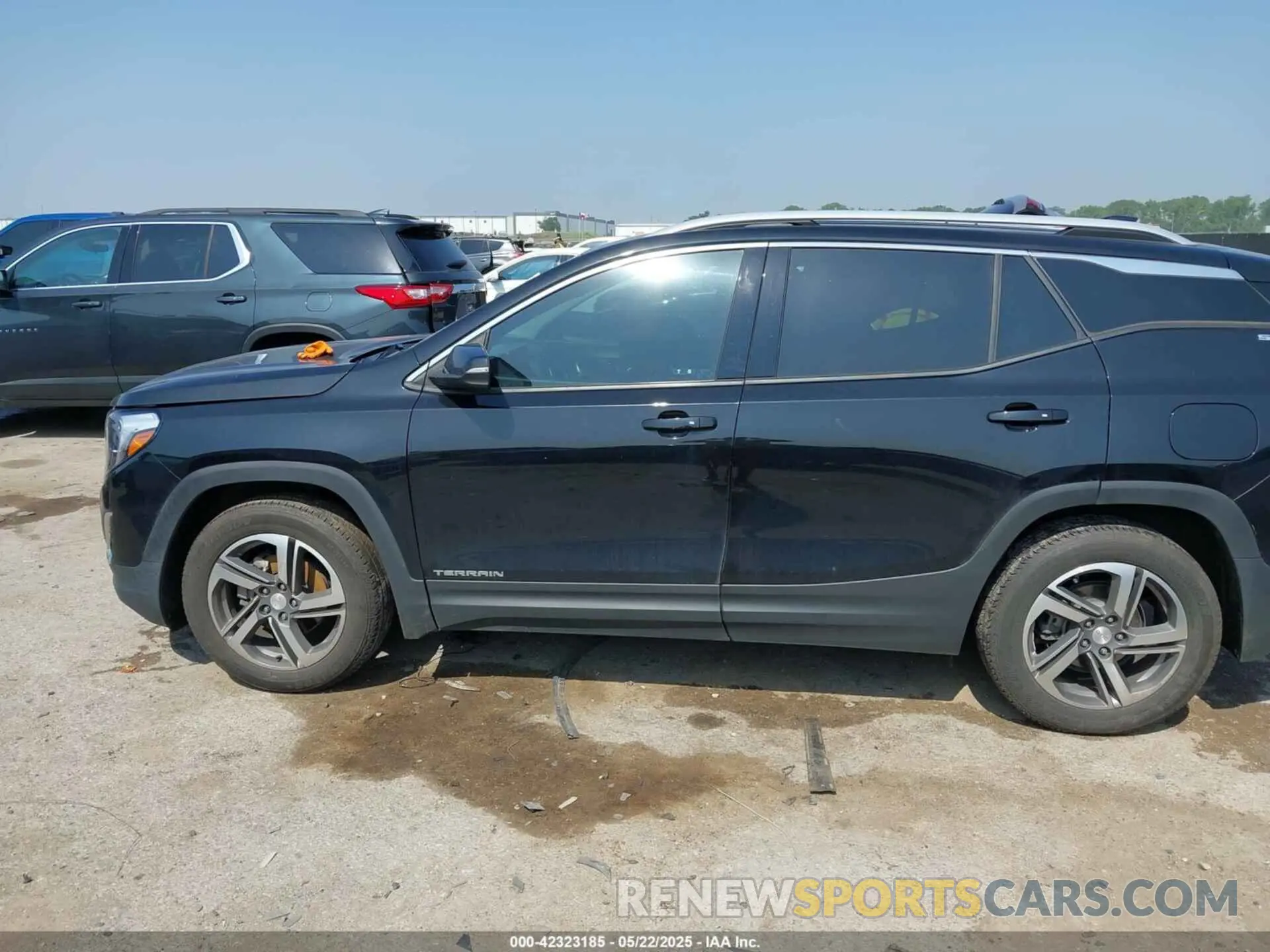 14 Photograph of a damaged car 3GKALPEV4ML343318 GMC TERRAIN 2021