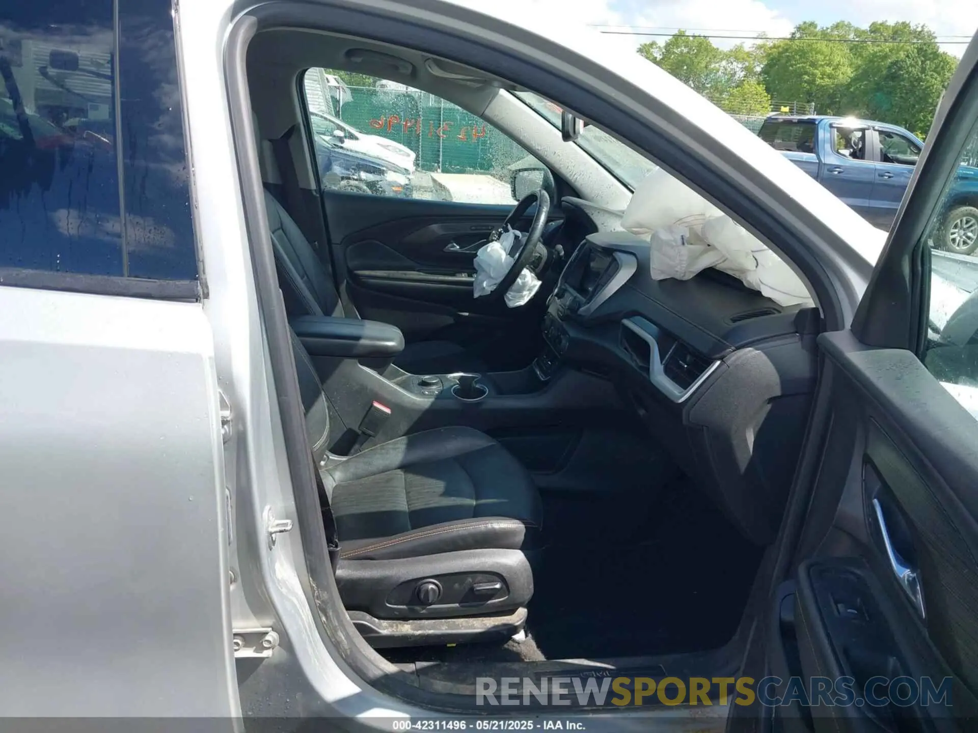 5 Photograph of a damaged car 3GKALPEV5ML317536 GMC TERRAIN 2021