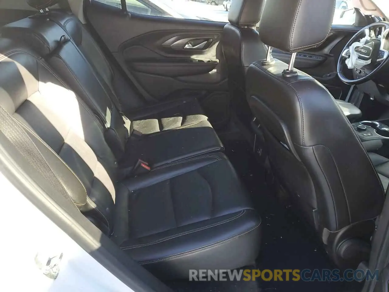 10 Photograph of a damaged car 3GKALPEV5ML325958 GMC TERRAIN 2021