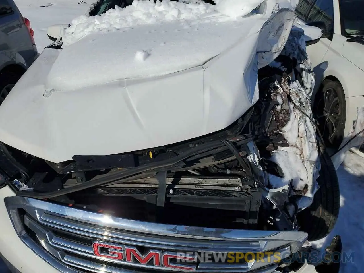 11 Photograph of a damaged car 3GKALPEV5ML325958 GMC TERRAIN 2021