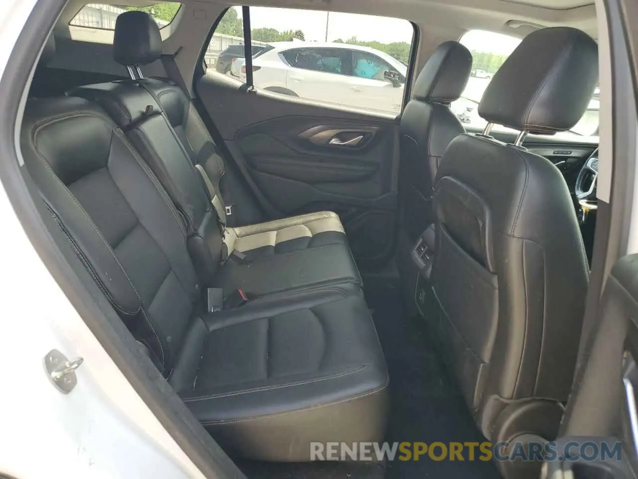 11 Photograph of a damaged car 3GKALPEV5ML346387 GMC TERRAIN 2021