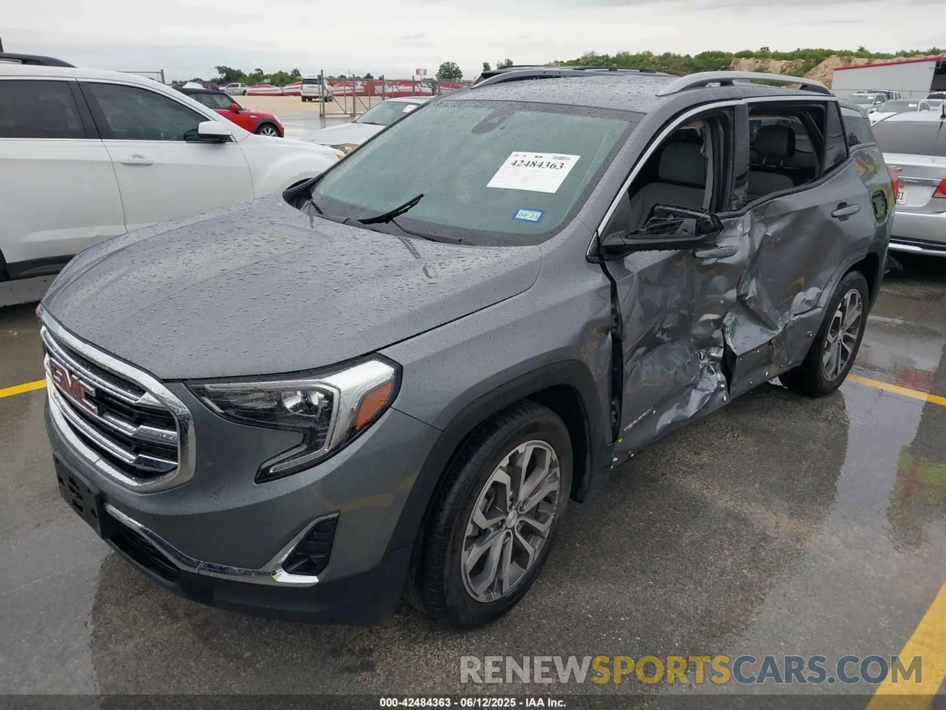 2 Photograph of a damaged car 3GKALPEV5ML376313 GMC TERRAIN 2021