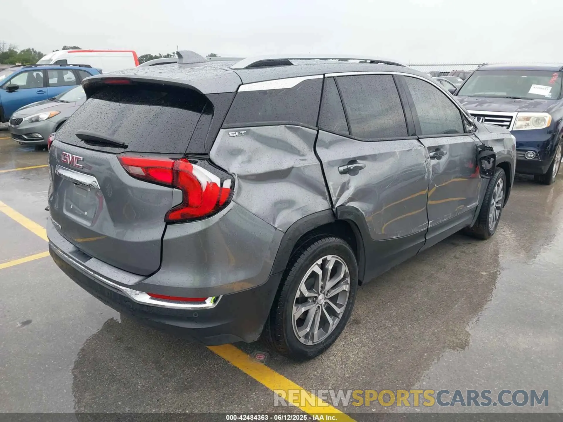 4 Photograph of a damaged car 3GKALPEV5ML376313 GMC TERRAIN 2021
