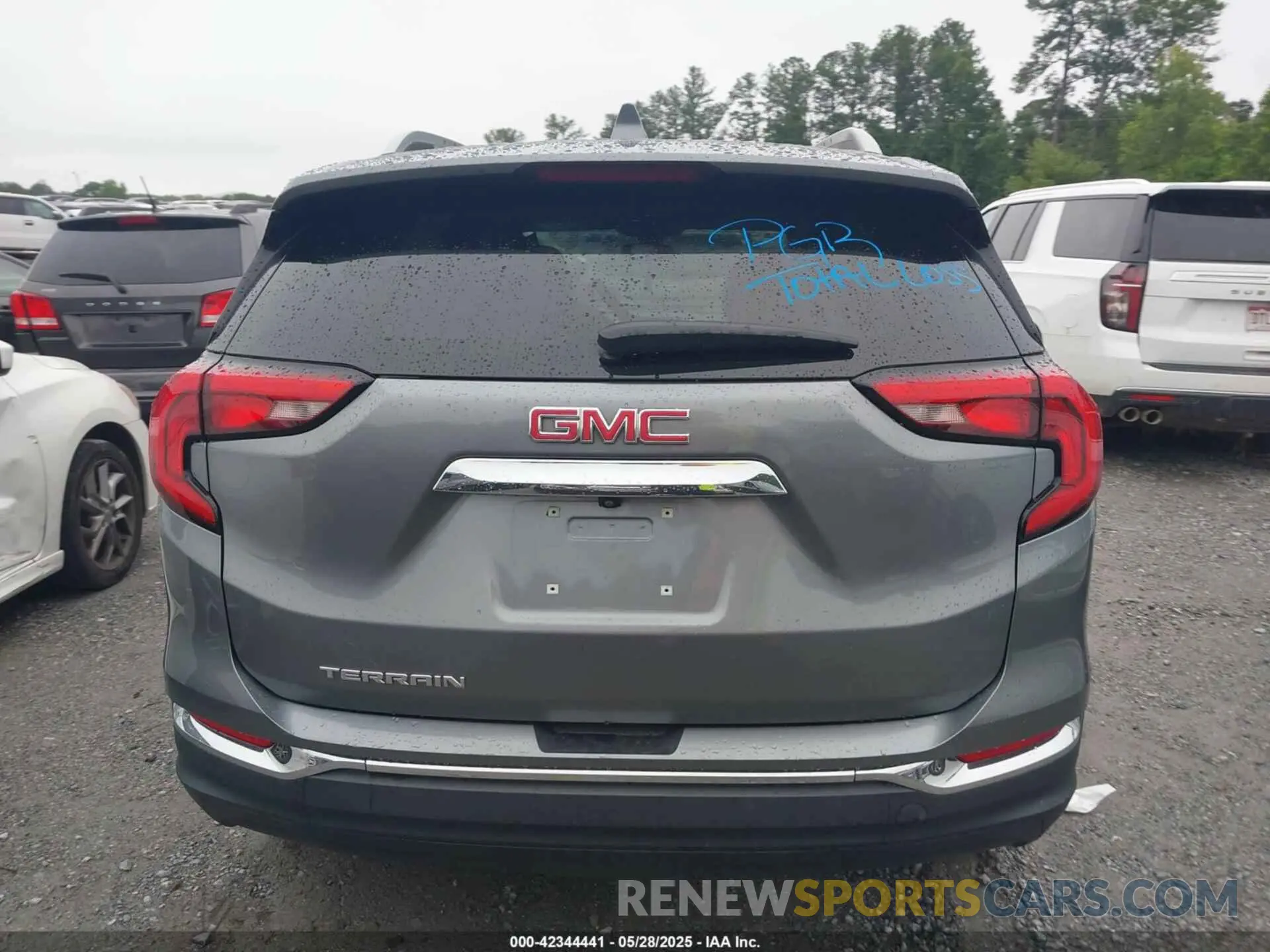 16 Photograph of a damaged car 3GKALPEV6ML315889 GMC TERRAIN 2021
