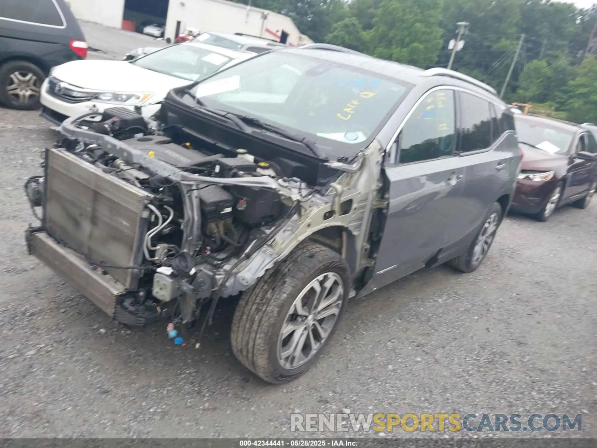 2 Photograph of a damaged car 3GKALPEV6ML315889 GMC TERRAIN 2021