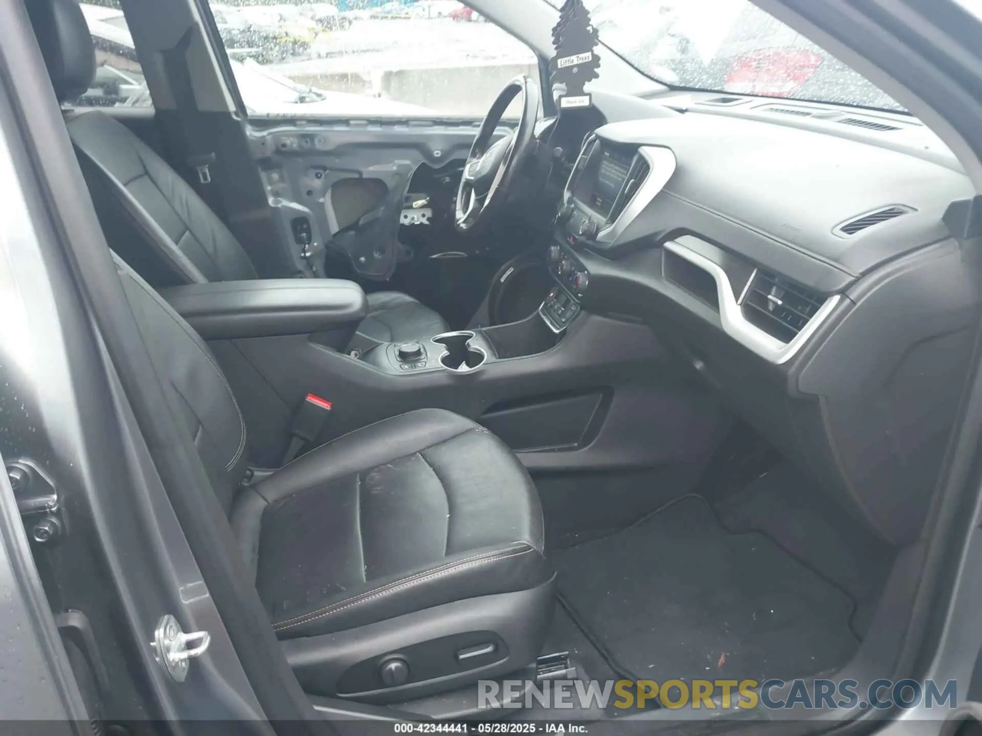 5 Photograph of a damaged car 3GKALPEV6ML315889 GMC TERRAIN 2021