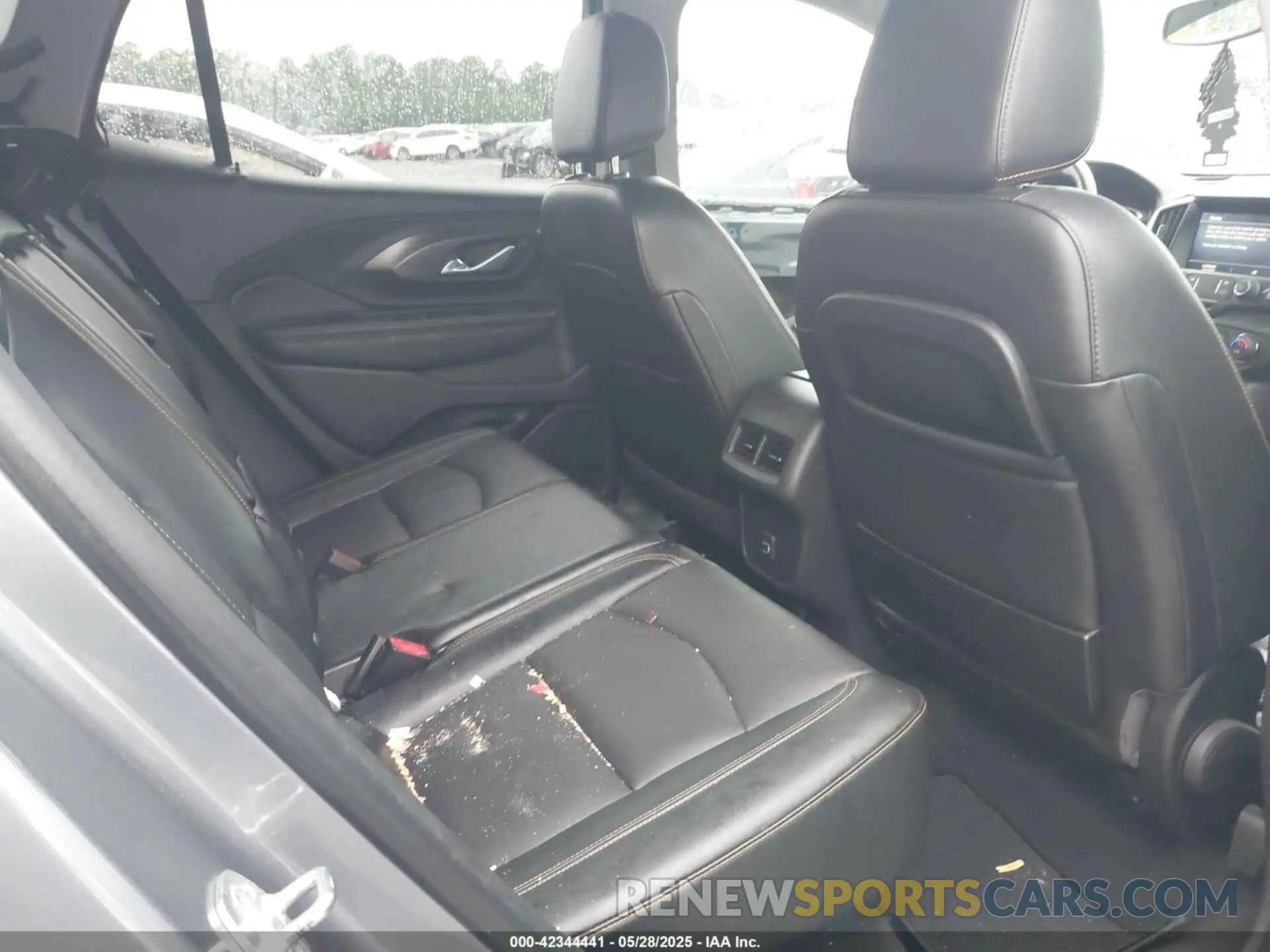 8 Photograph of a damaged car 3GKALPEV6ML315889 GMC TERRAIN 2021