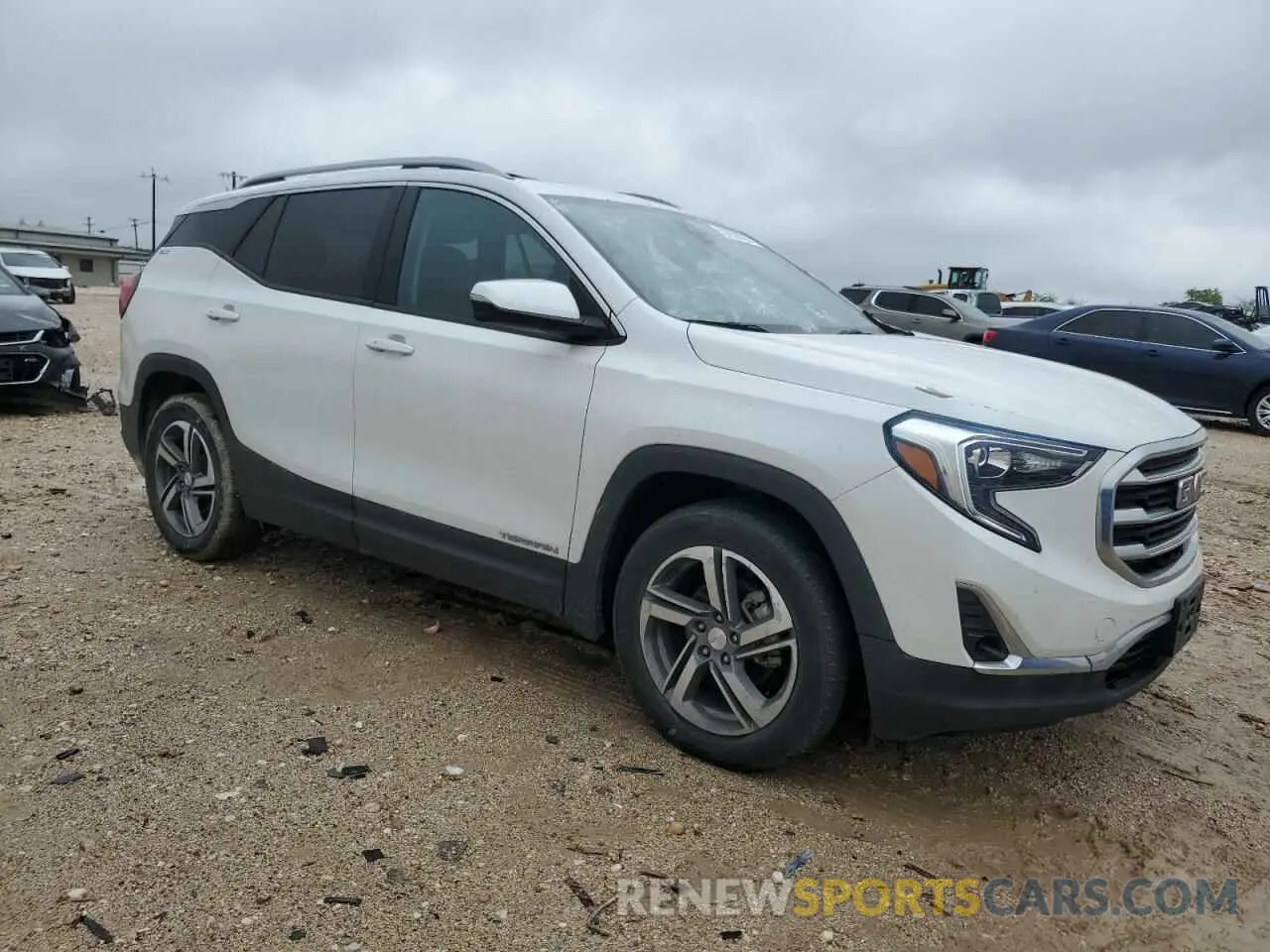 4 Photograph of a damaged car 3GKALPEV7ML335844 GMC TERRAIN 2021
