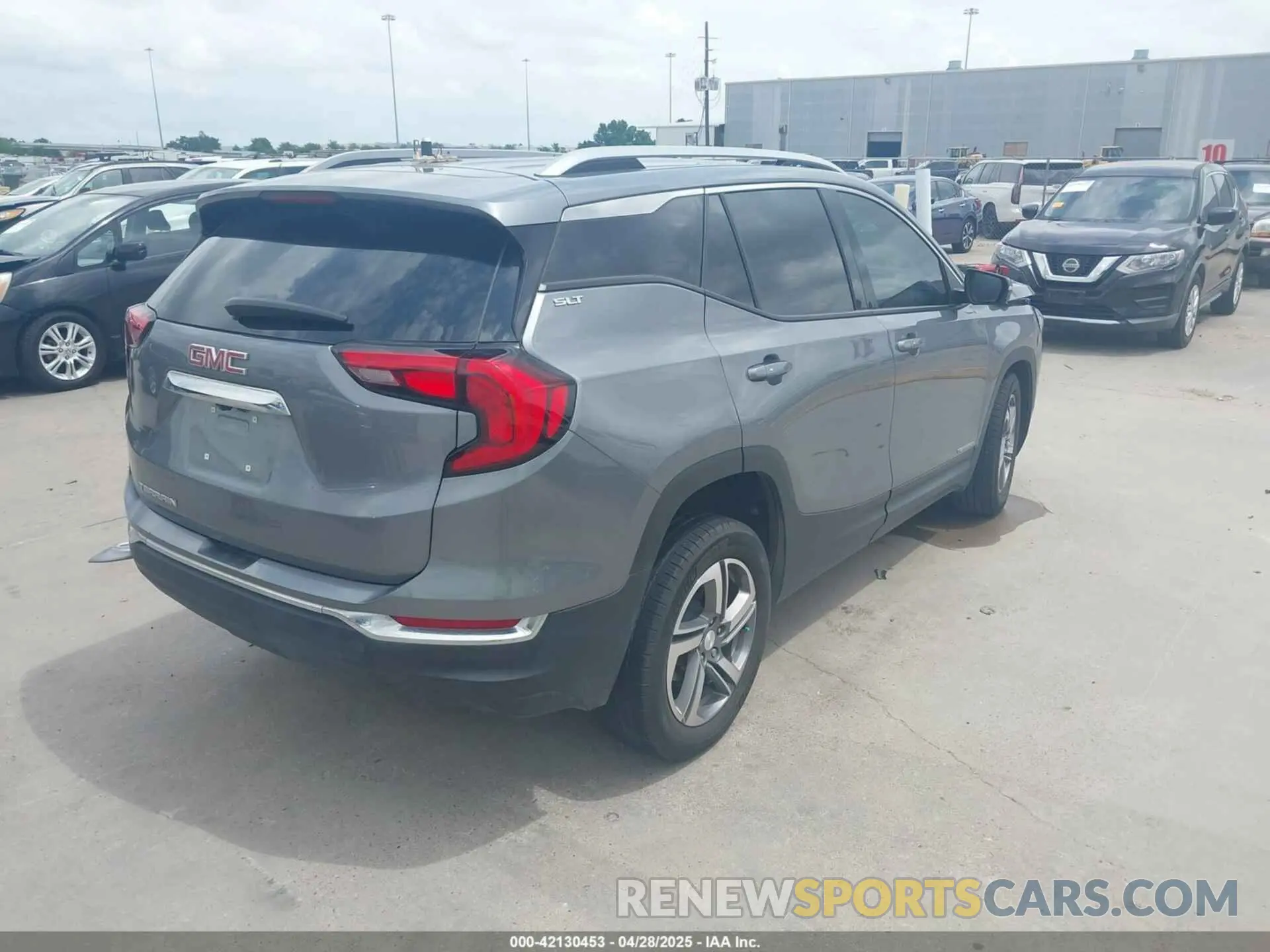 4 Photograph of a damaged car 3GKALPEV8ML379948 GMC TERRAIN 2021