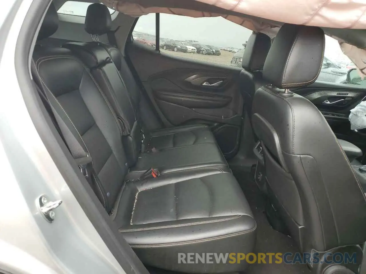 11 Photograph of a damaged car 3GKALPEV9ML304403 GMC TERRAIN 2021