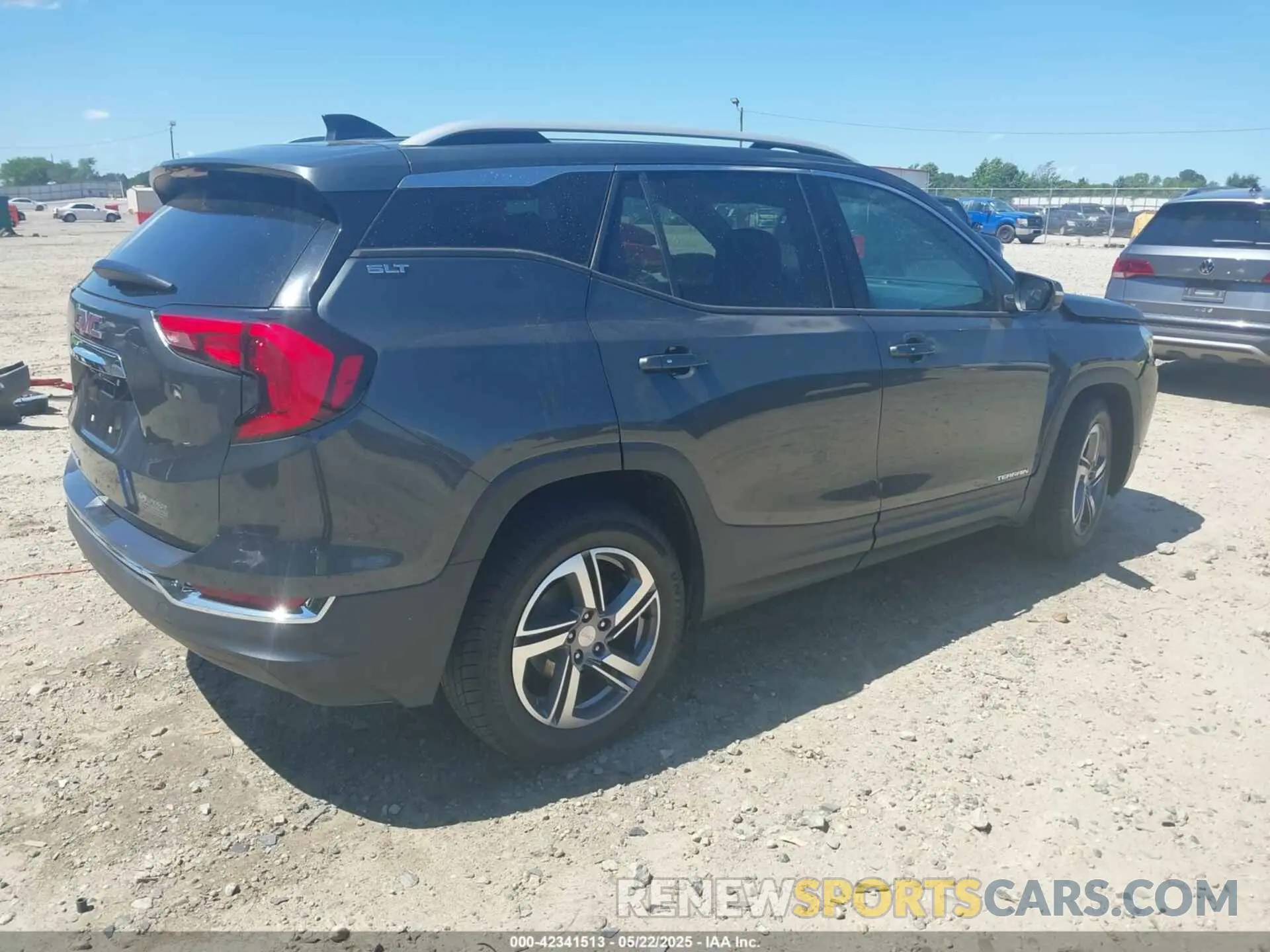 4 Photograph of a damaged car 3GKALPEV9ML333500 GMC TERRAIN 2021