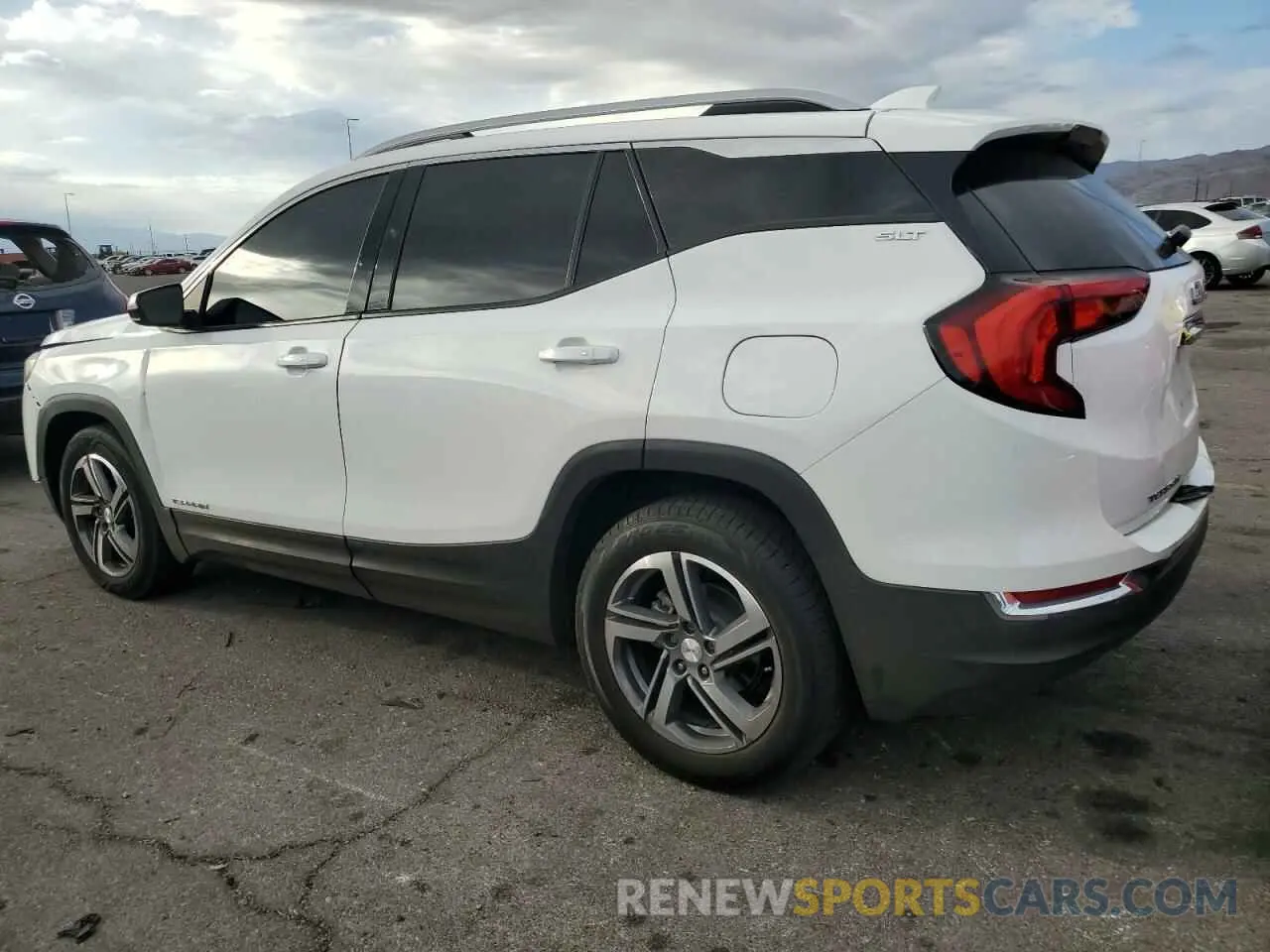 2 Photograph of a damaged car 3GKALPEVXML303941 GMC TERRAIN 2021